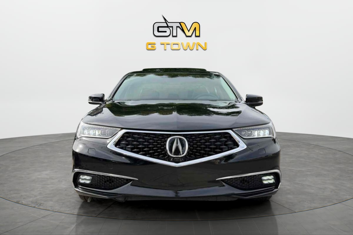 Photo 5 of this Acura TLX