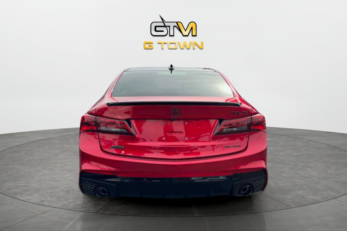 Photo 5 of this Acura TLX