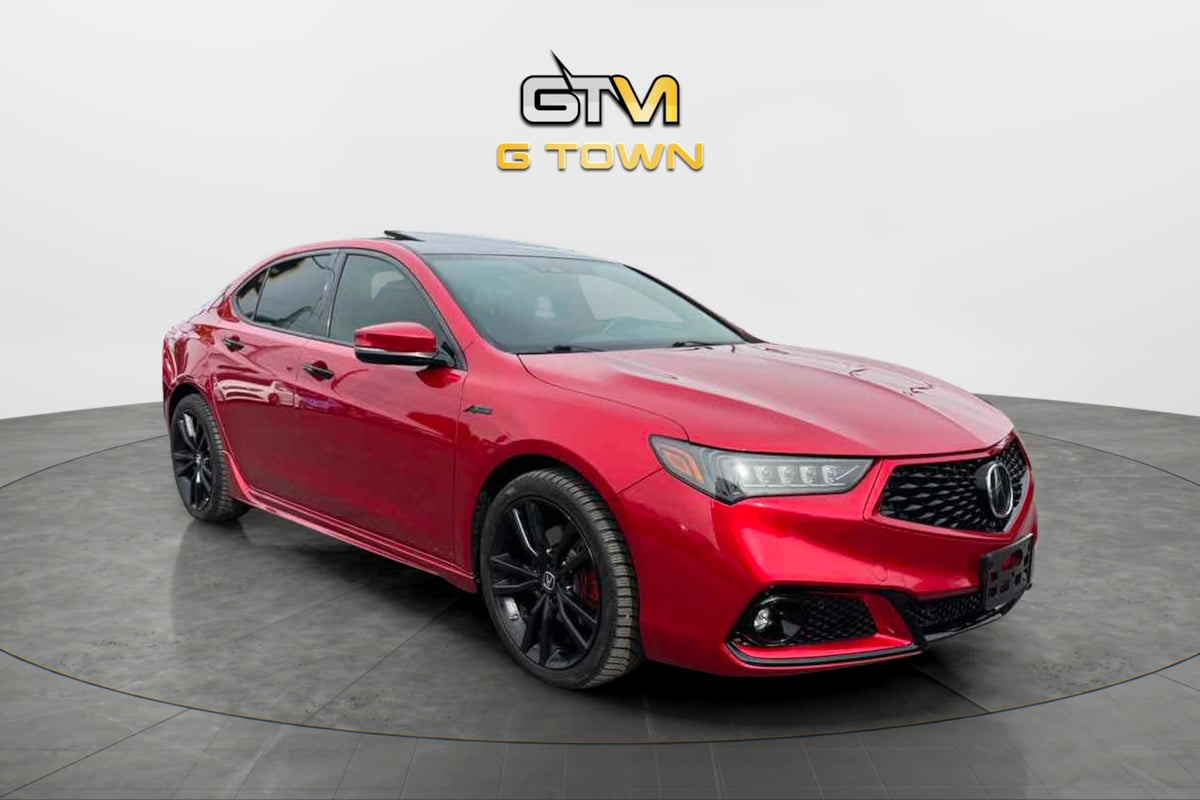 Photo 8 of this Acura TLX