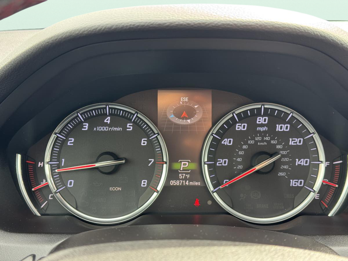 Photo 19 of this Acura TLX