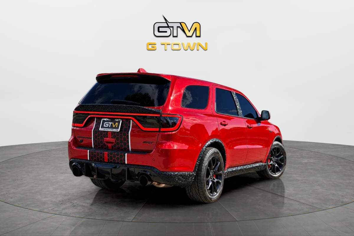 Photo 2 of this Dodge Durango