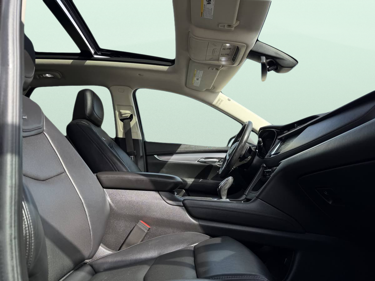 Photo 31 of this Cadillac XT5