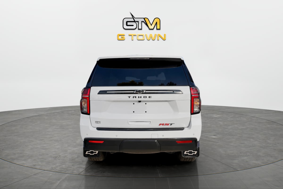 Photo 2 of this Chevrolet Tahoe
