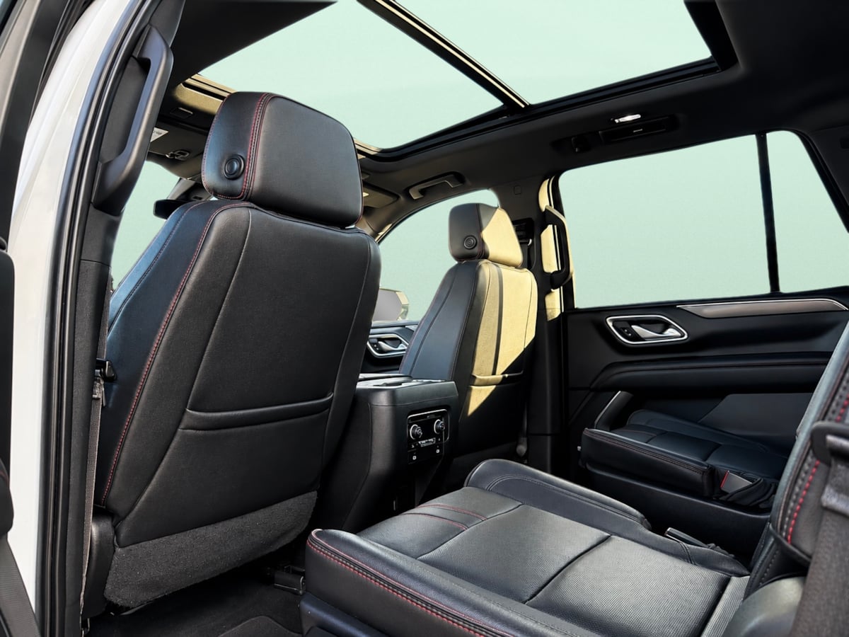 Photo 9 of this Chevrolet Tahoe