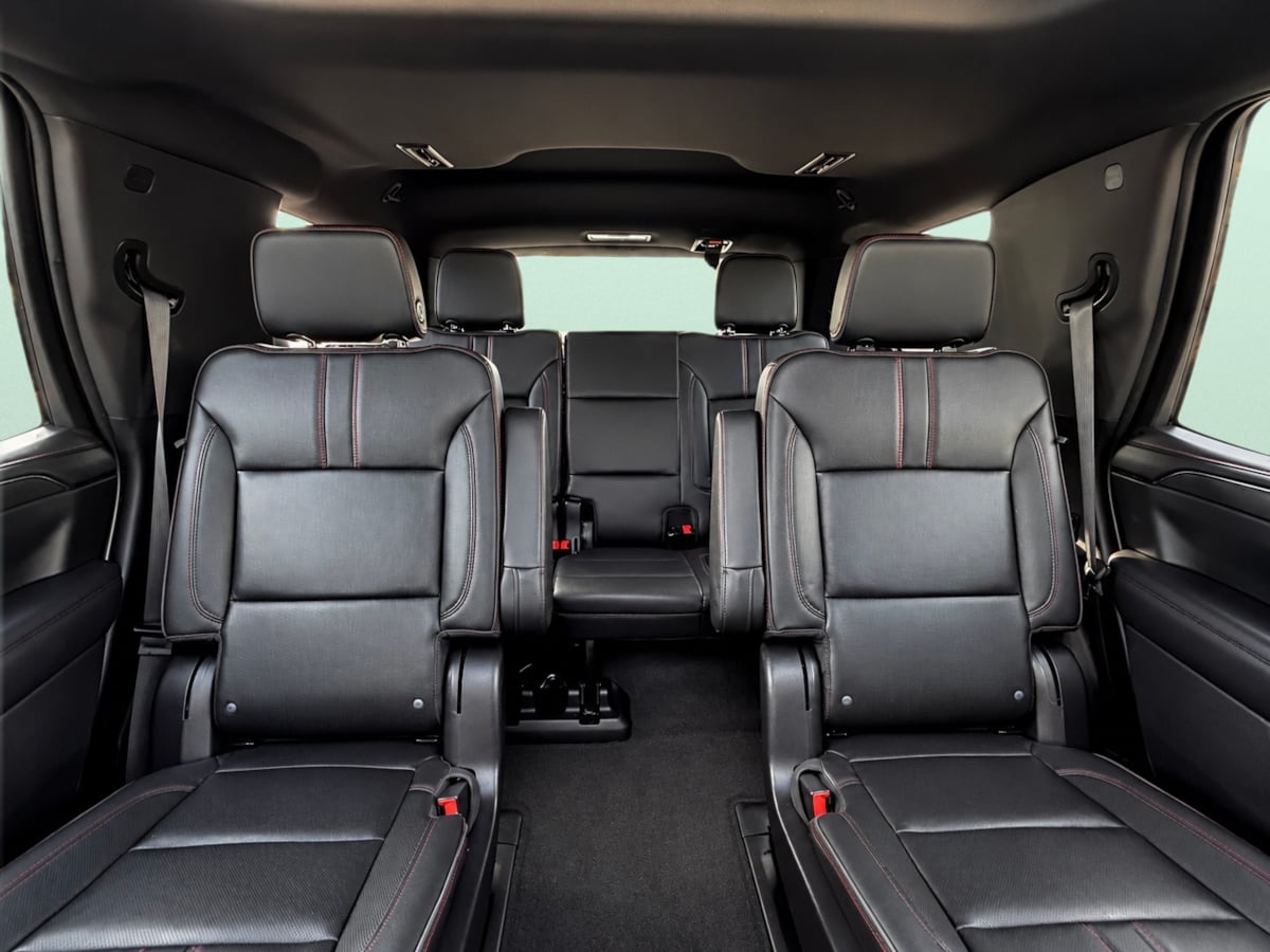 Photo 14 of this Chevrolet Tahoe