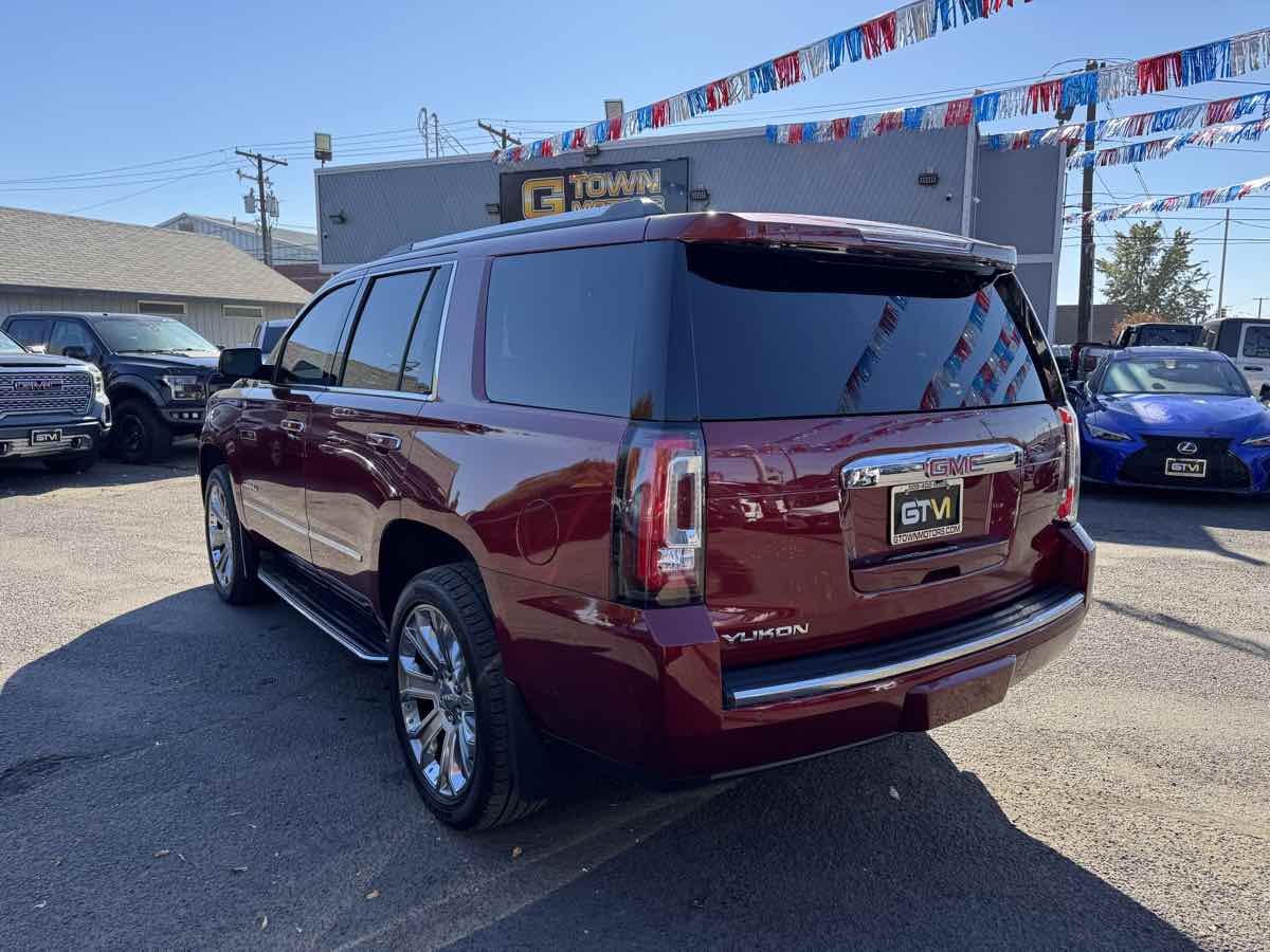 Photo 5 of this GMC Yukon