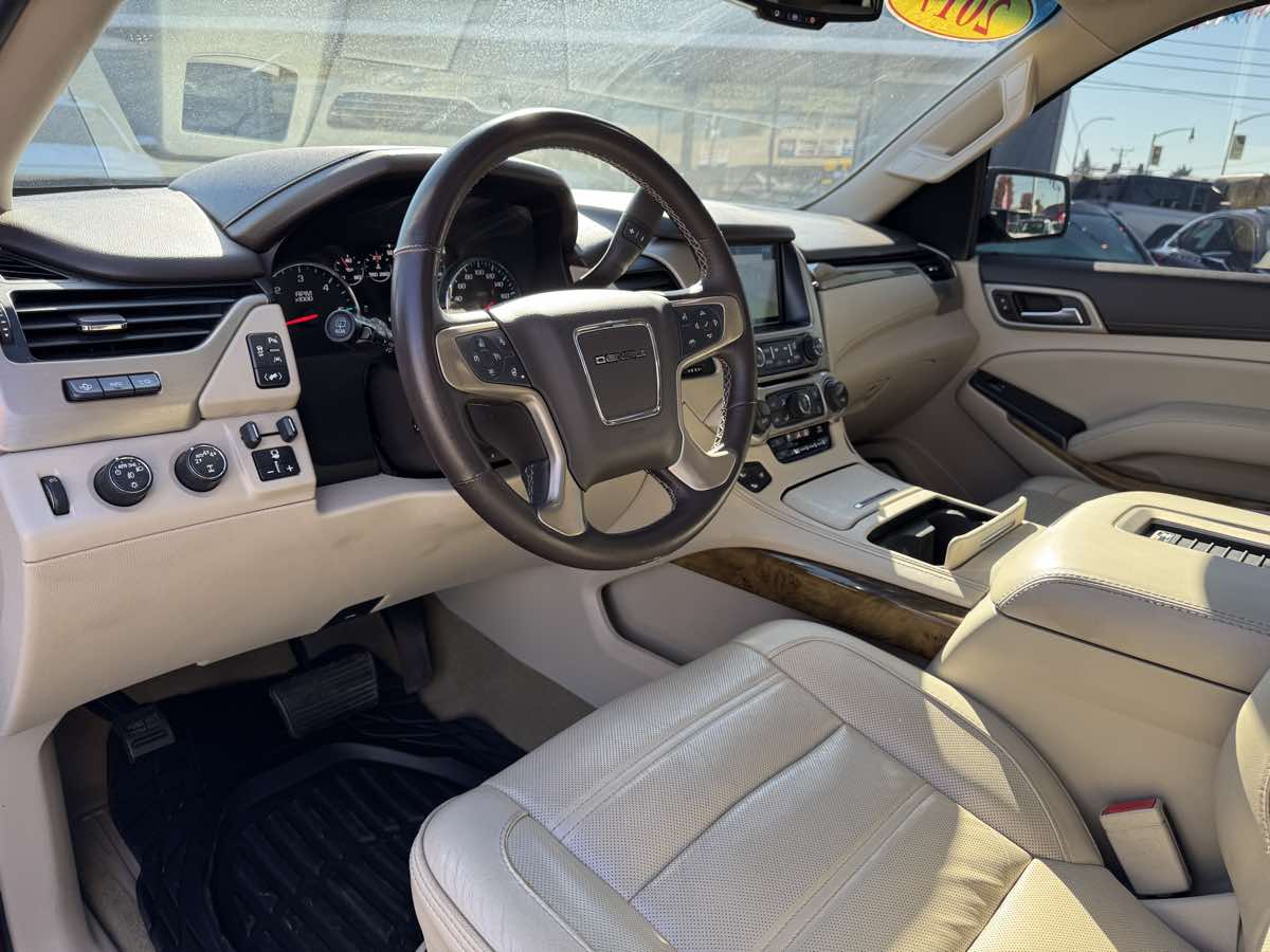 Photo 12 of this GMC Yukon