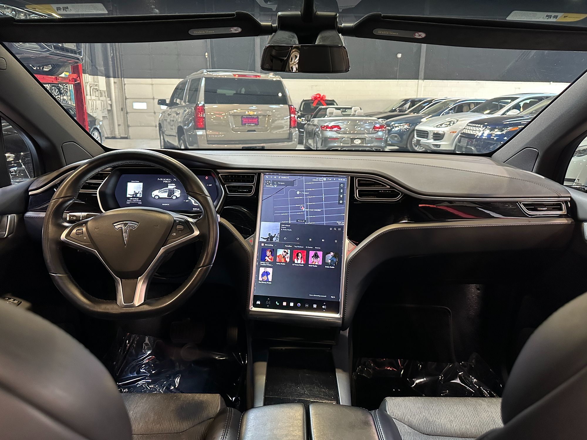 2018 Tesla Model X 75D photo 24