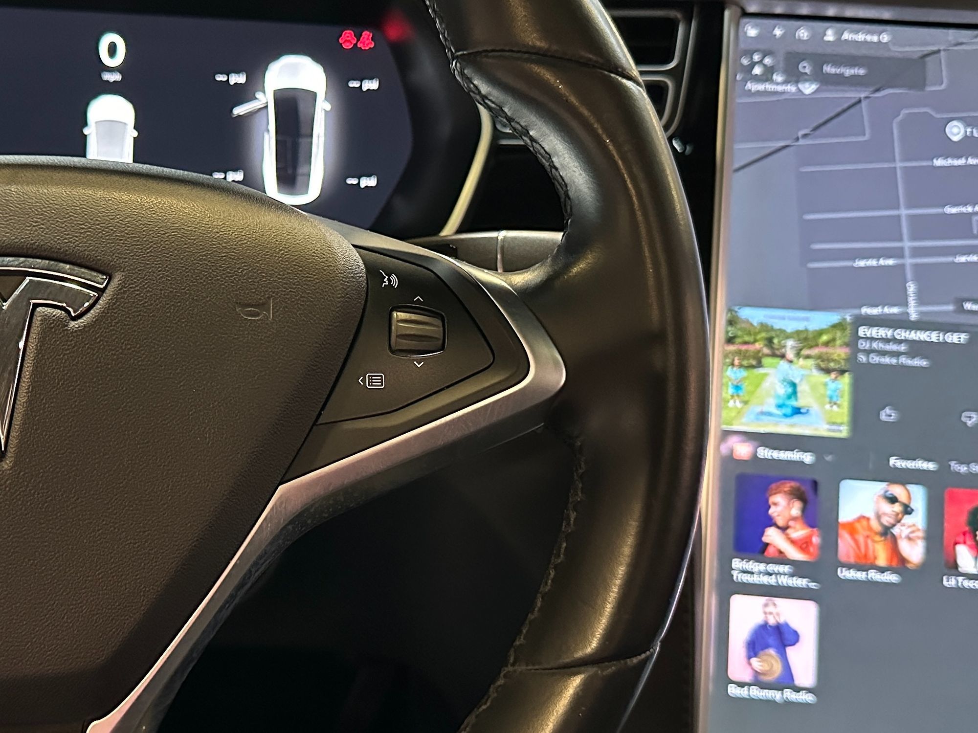 2018 Tesla Model X 75D photo 23
