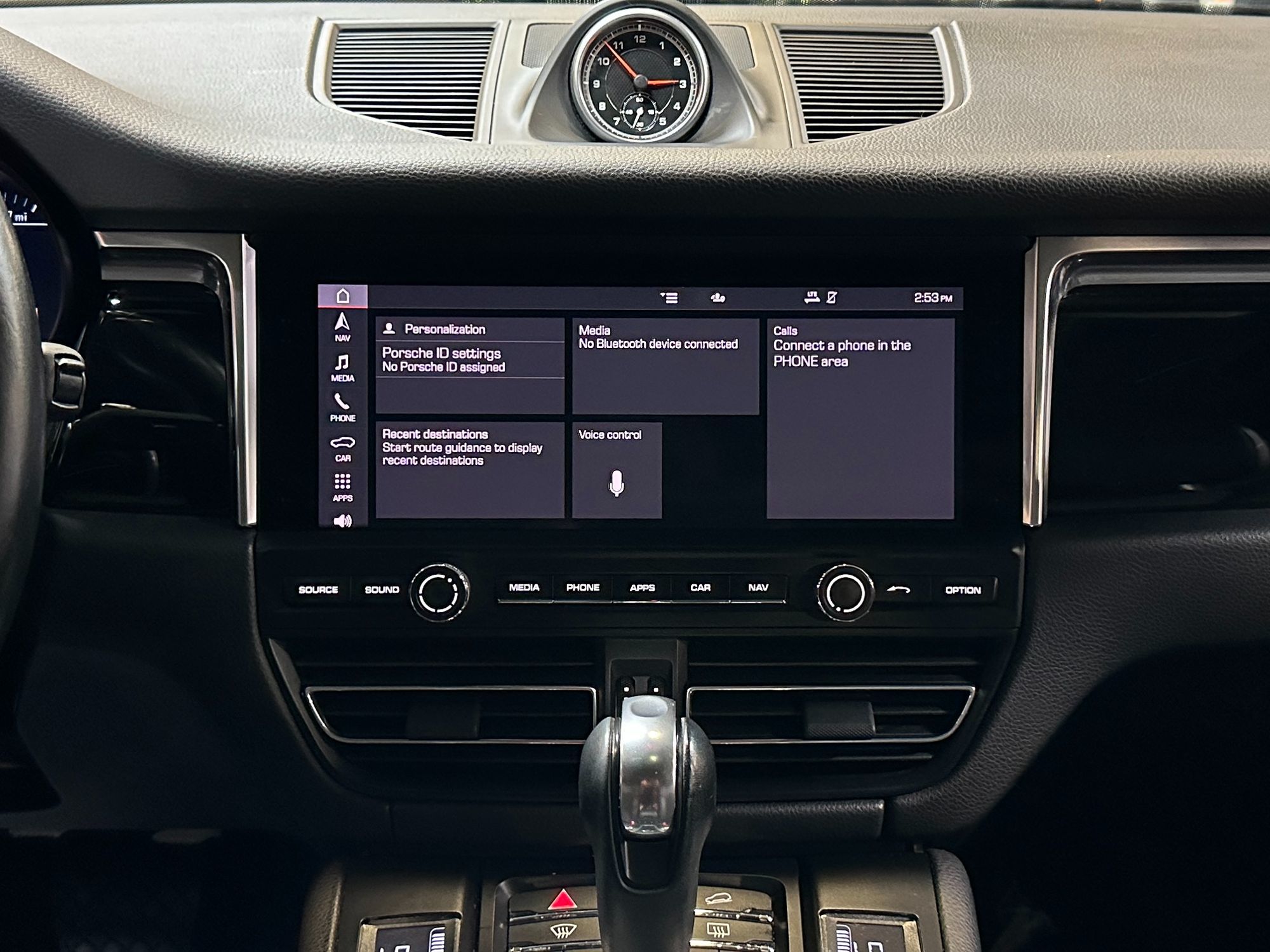 2021 Porsche Macan Base photo 22