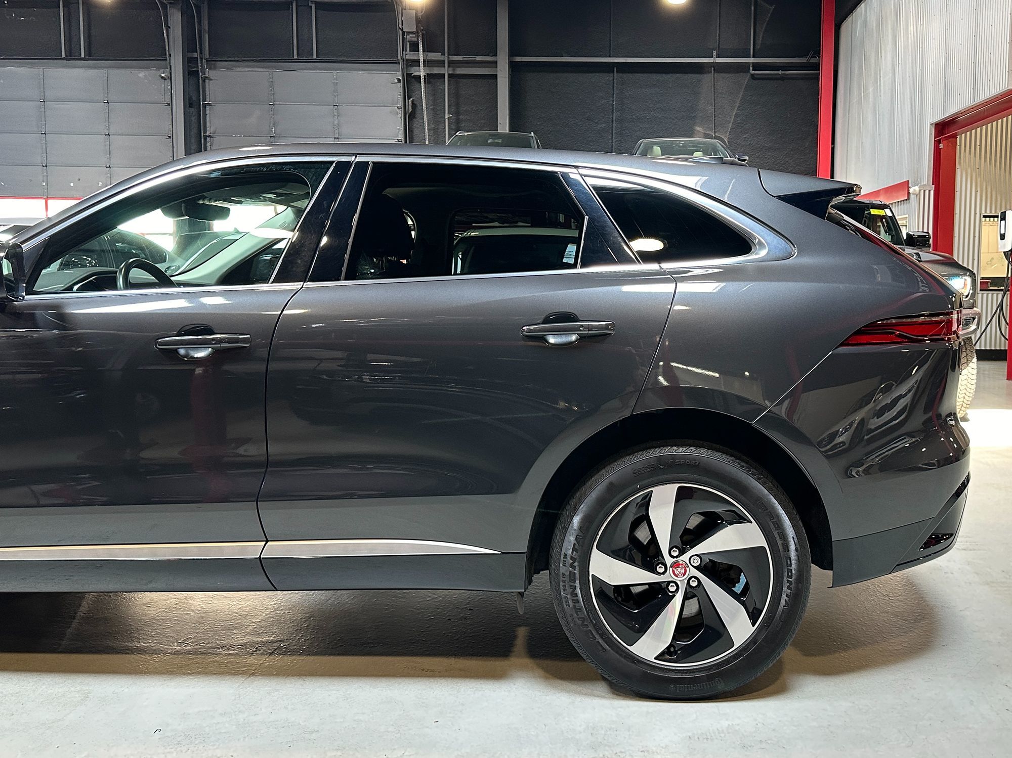 2022 Jaguar F-PACE P250 S photo 4