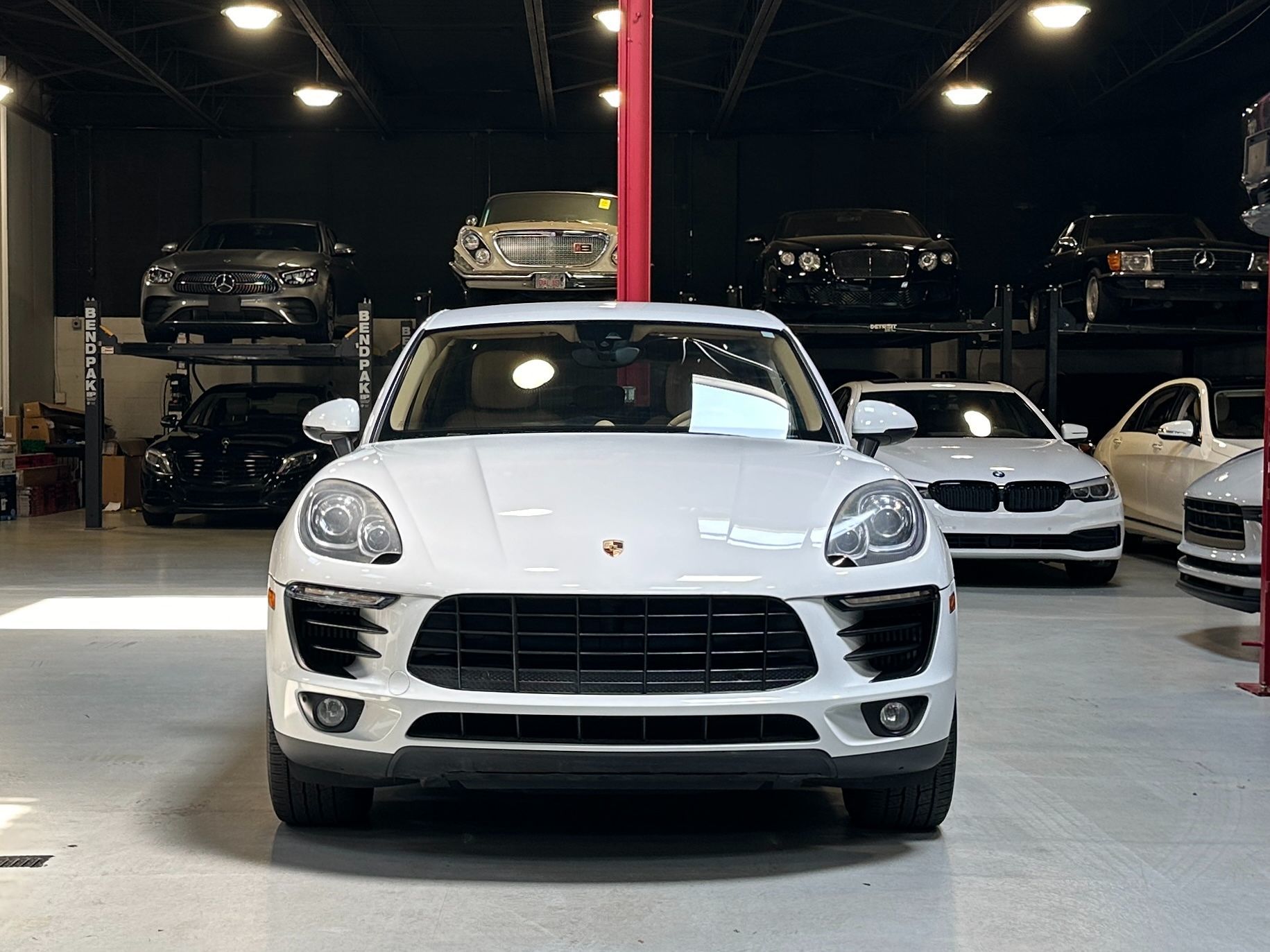 2017 Porsche Macan S photo 14