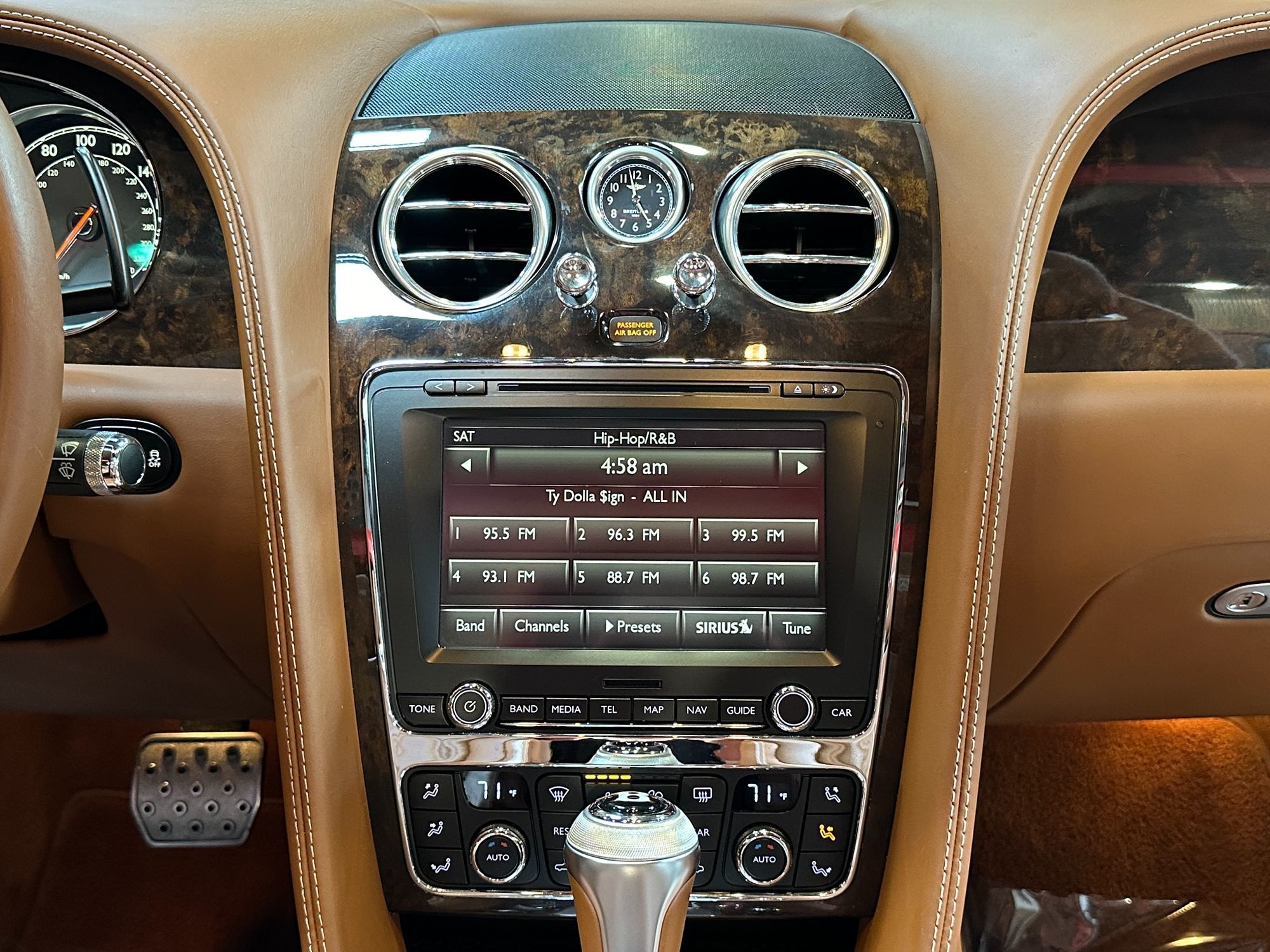 2012 Bentley Continental GT photo 24
