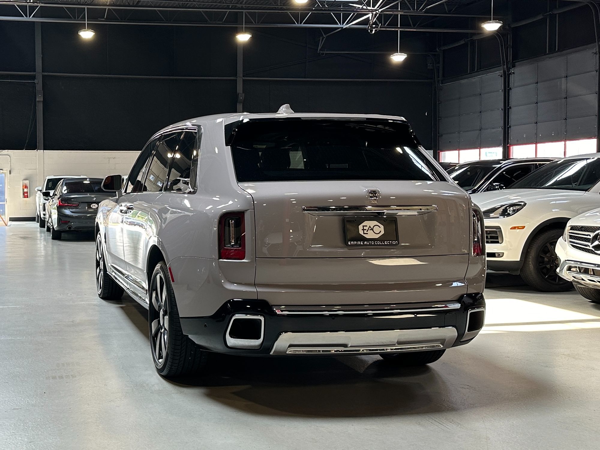 2025 Rolls Royce Cullinan photo 6