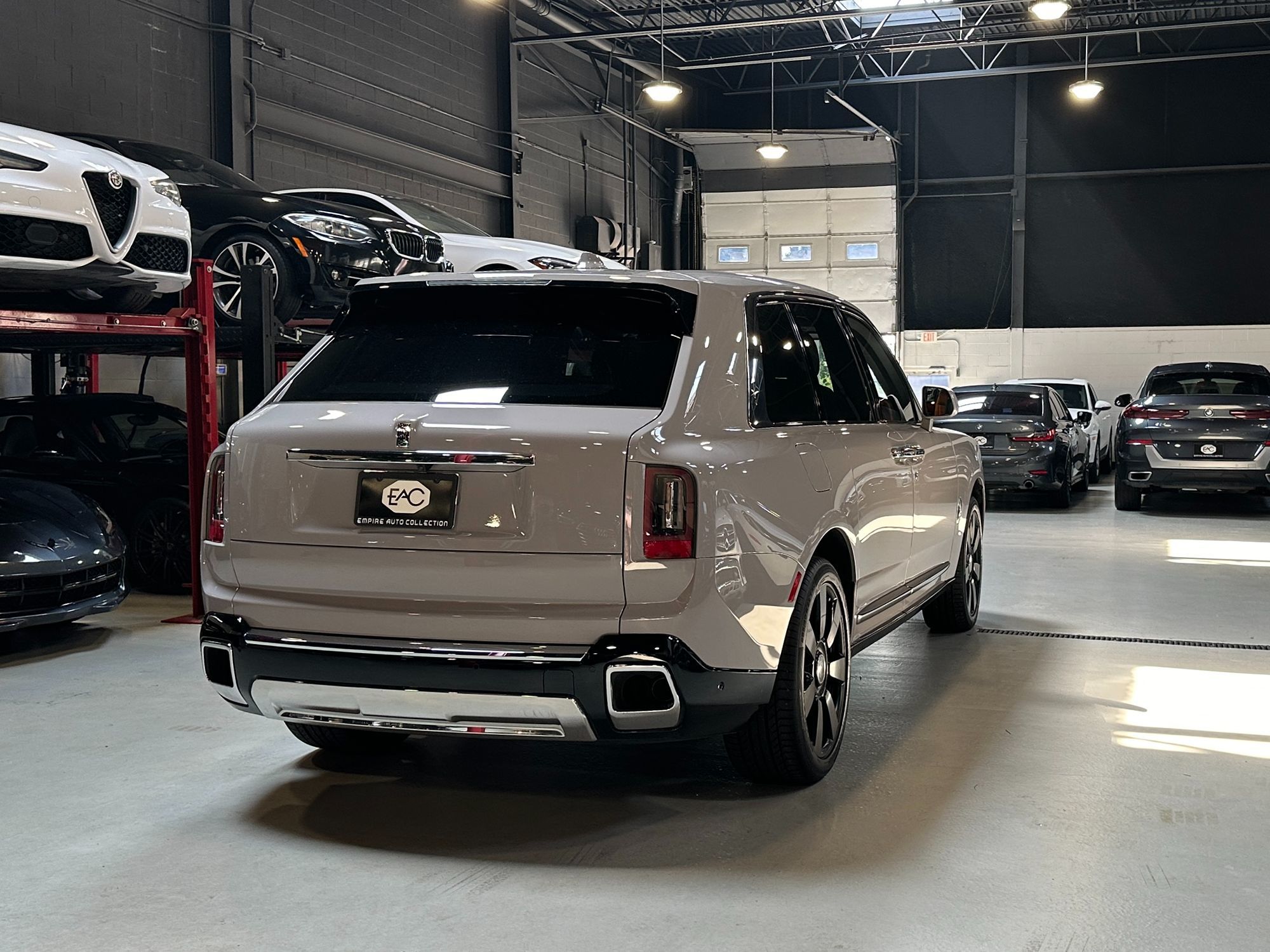 2025 Rolls Royce Cullinan photo 8