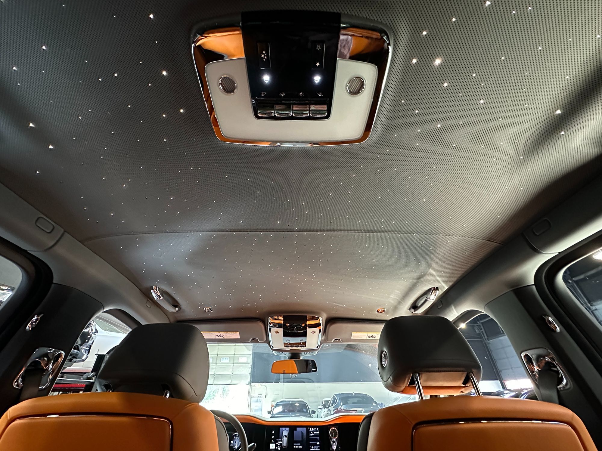 2025 Rolls Royce Cullinan photo 33