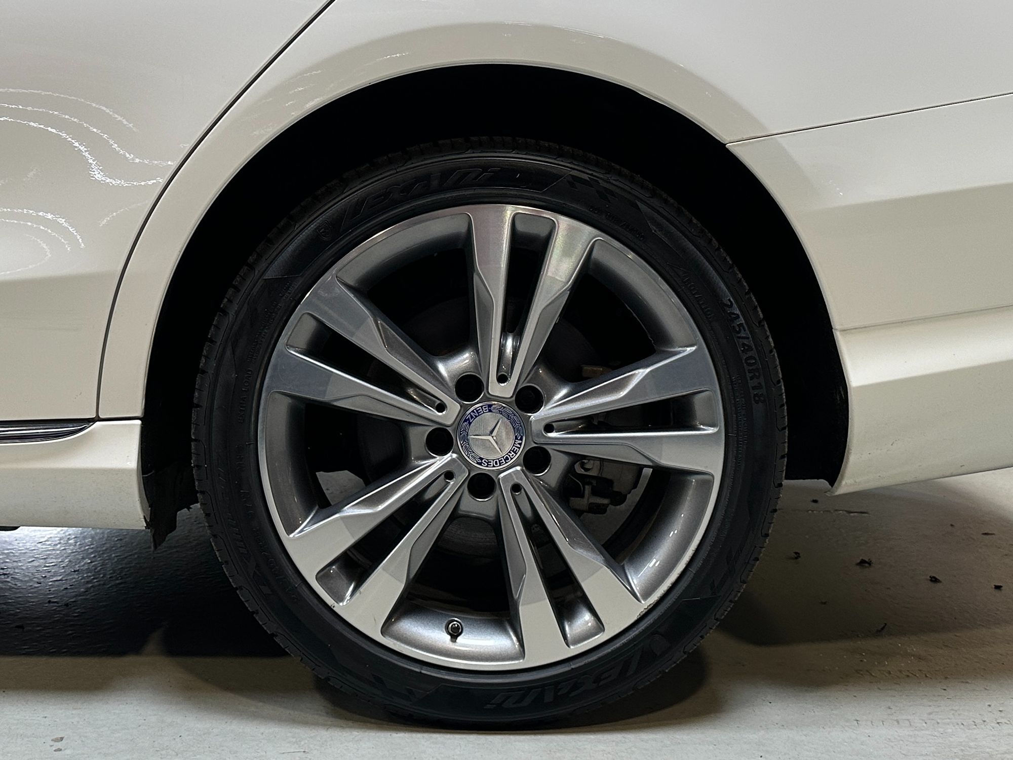 2017 Mercedes Benz C 300 4MATIC Sedan photo 5