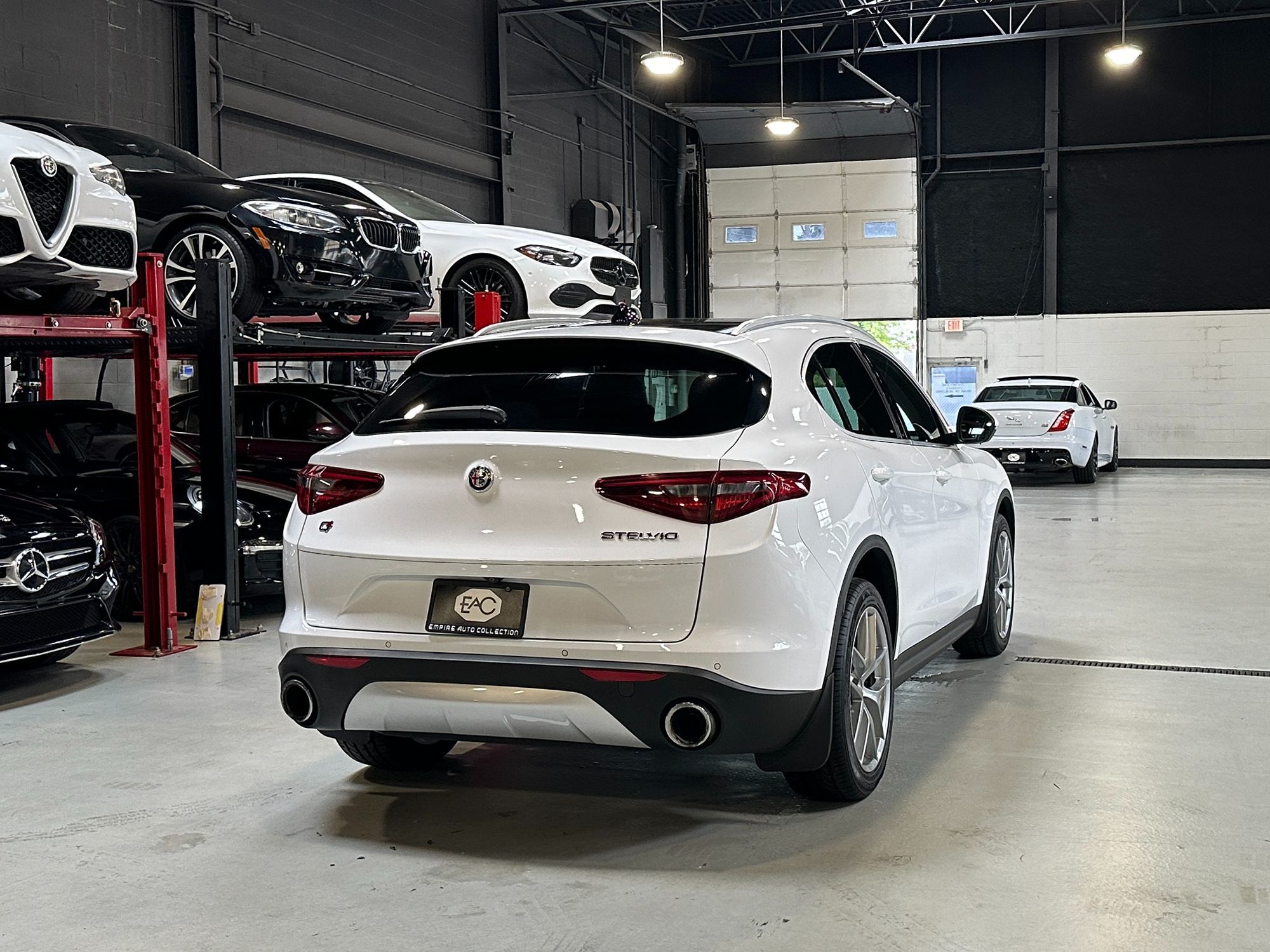 2018 Alfa Romeo Stelvio Ti photo 8