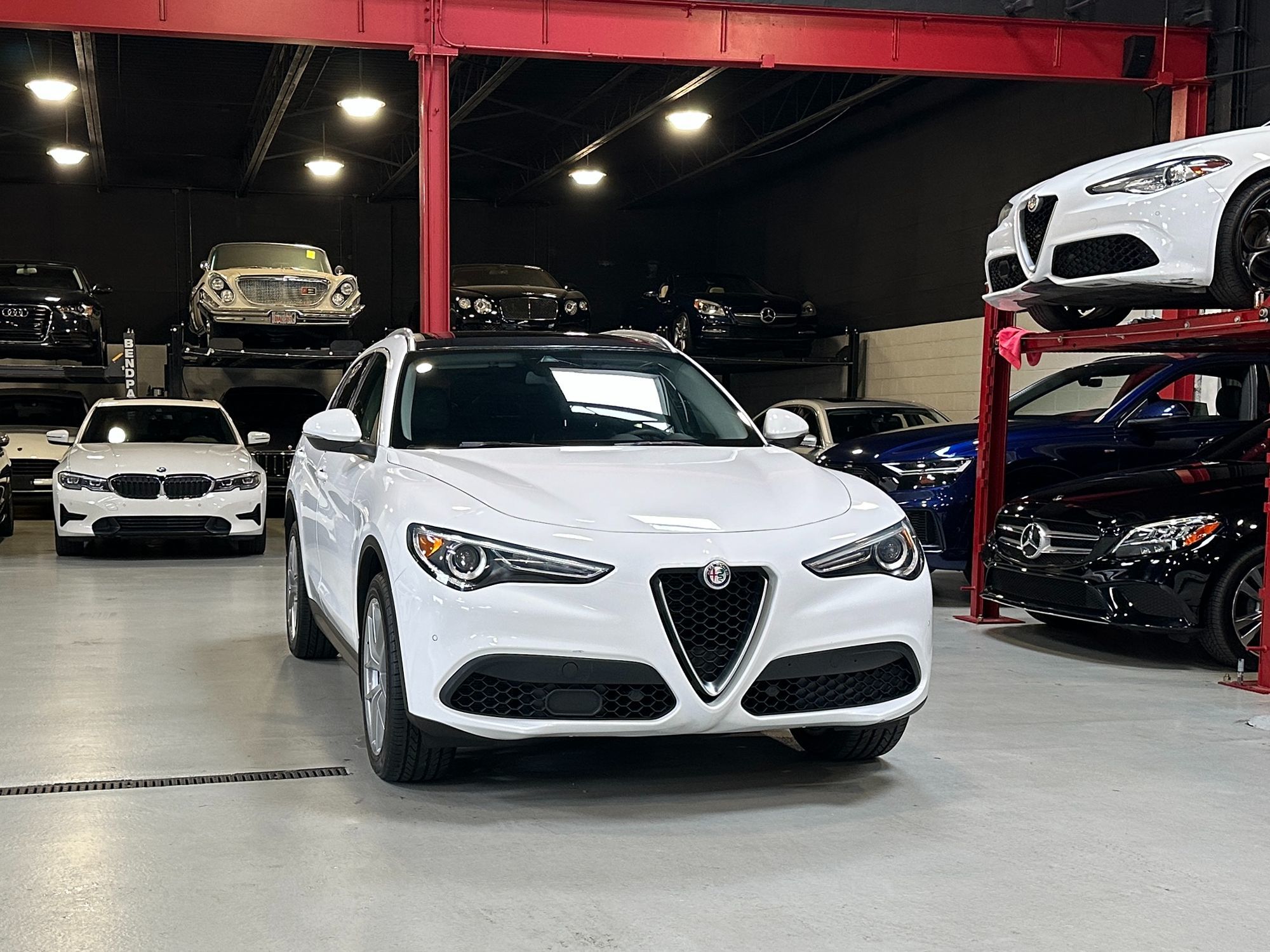 2018 Alfa Romeo Stelvio Ti photo 13