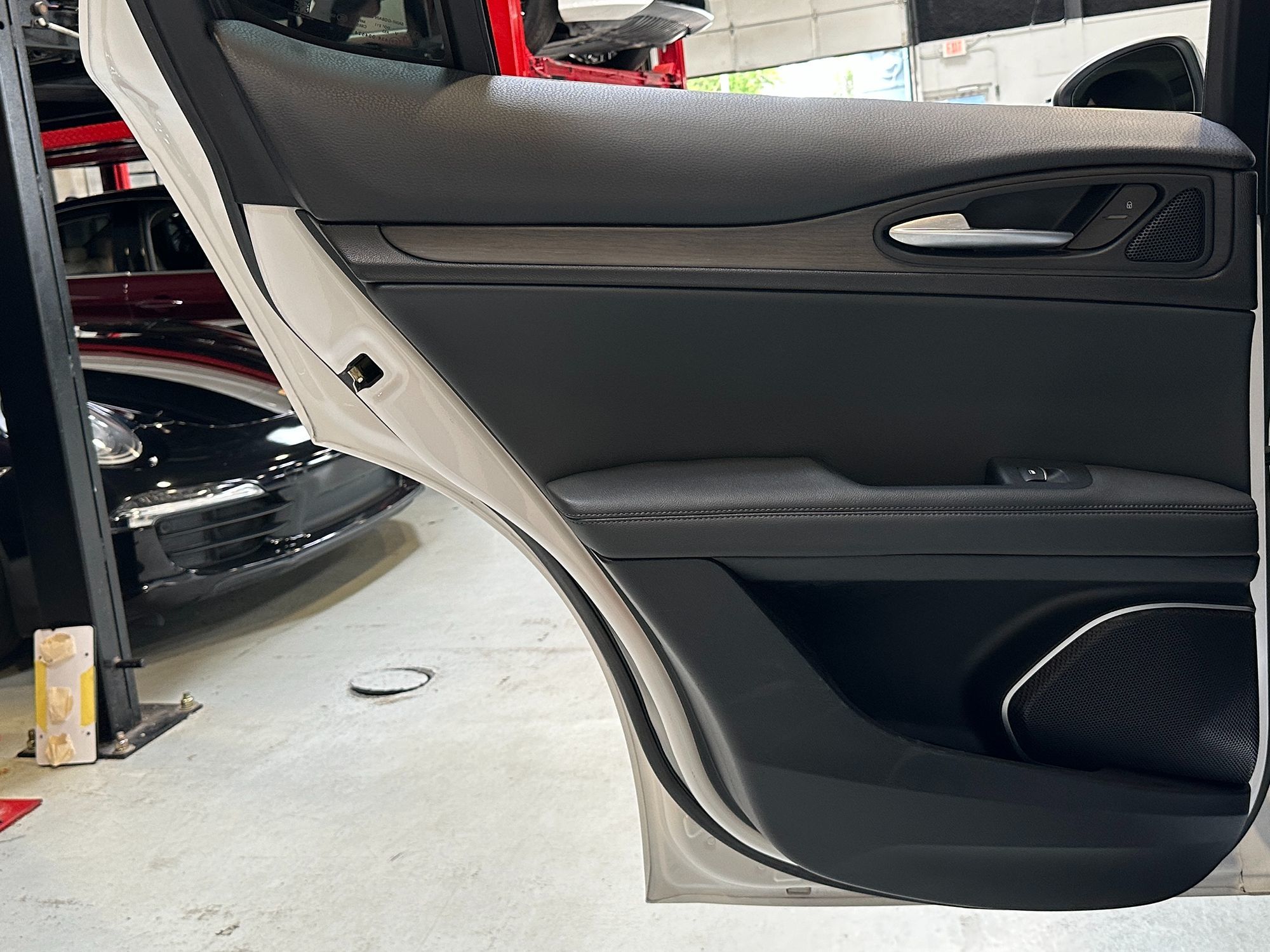 2018 Alfa Romeo Stelvio Ti photo 25