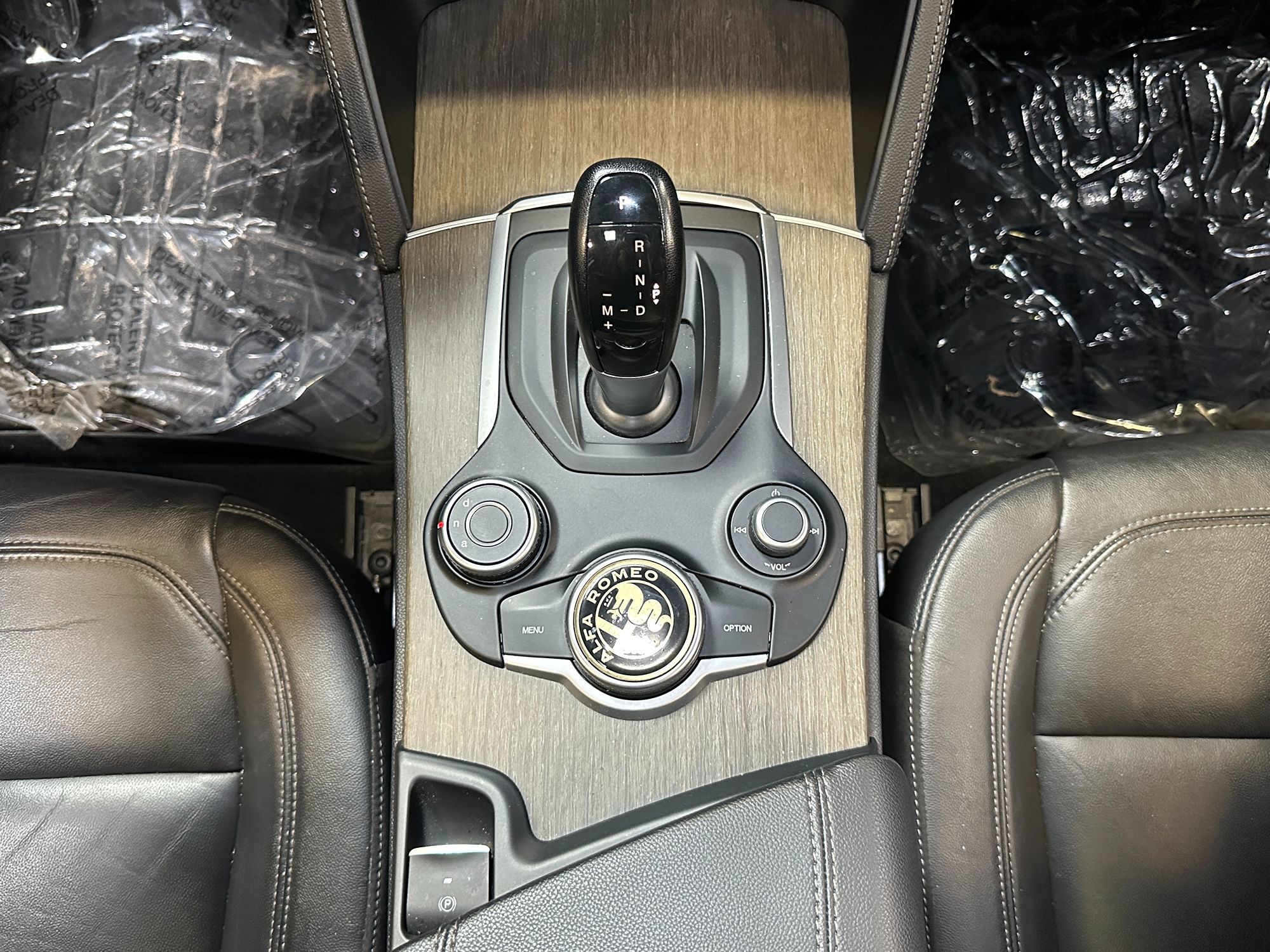 2018 Alfa Romeo Stelvio Ti photo 23