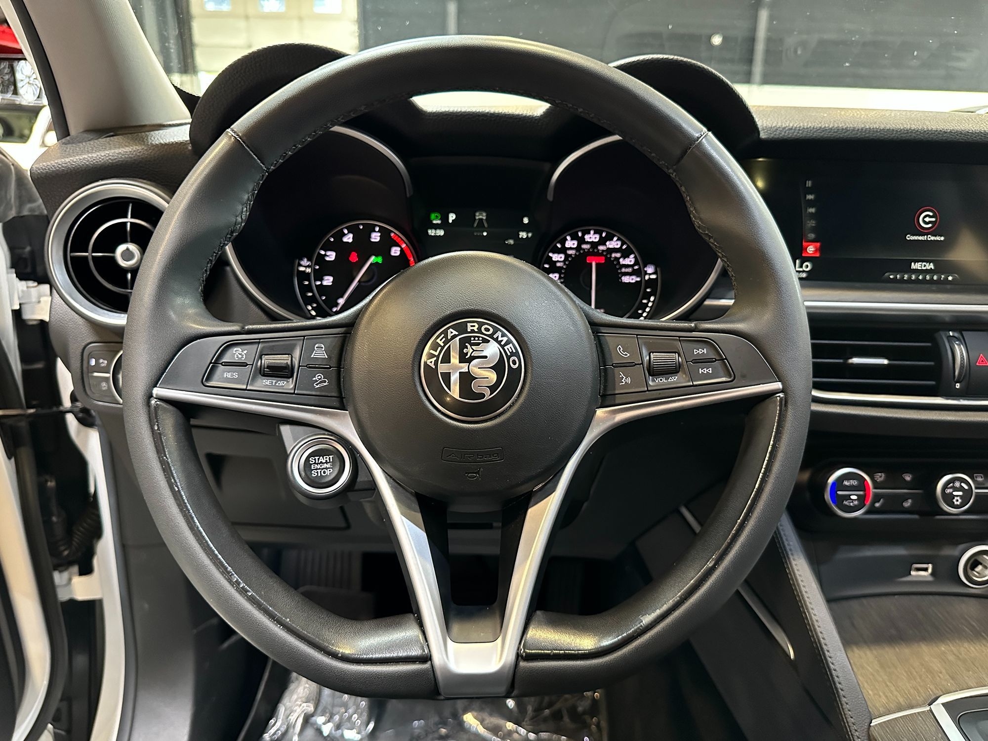 2018 Alfa Romeo Stelvio Ti photo 19