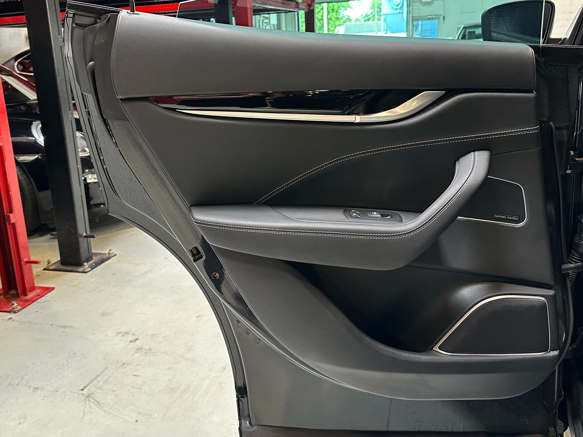 2018 Maserati Levante GranLusso photo 23