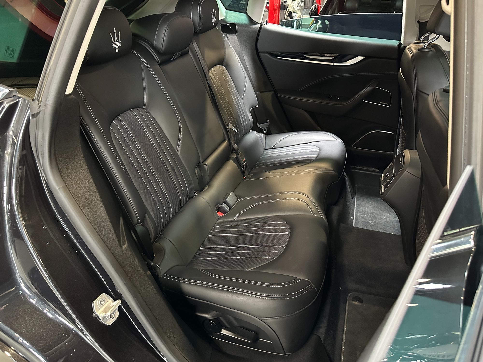 2018 Maserati Levante GranLusso photo 25