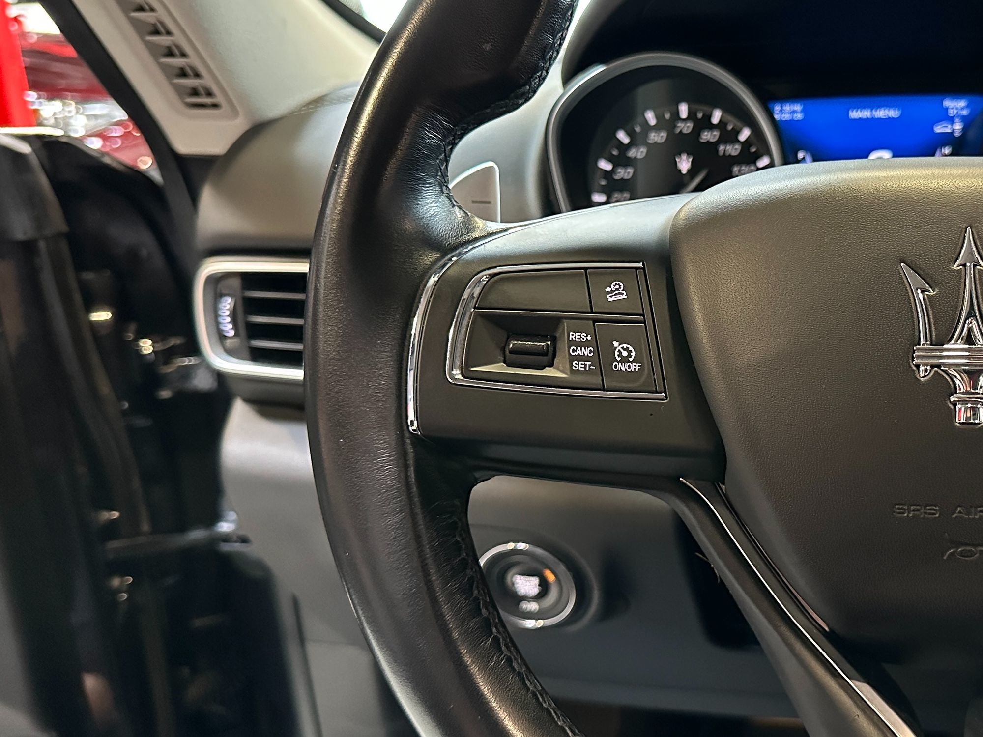 2018 Maserati Levante GranLusso photo 18