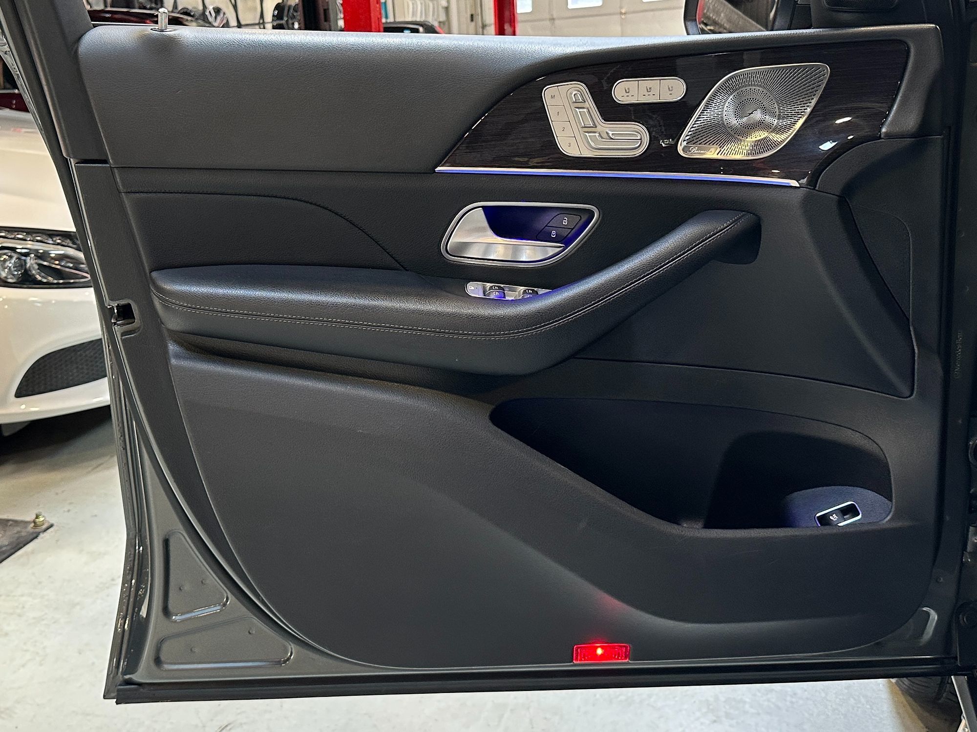 2021 Mercedes Benz GLS 450 4MATIC photo 9