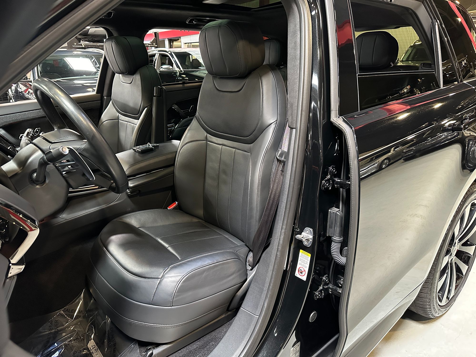 2023 Land Rover Range Rover Sport photo 13