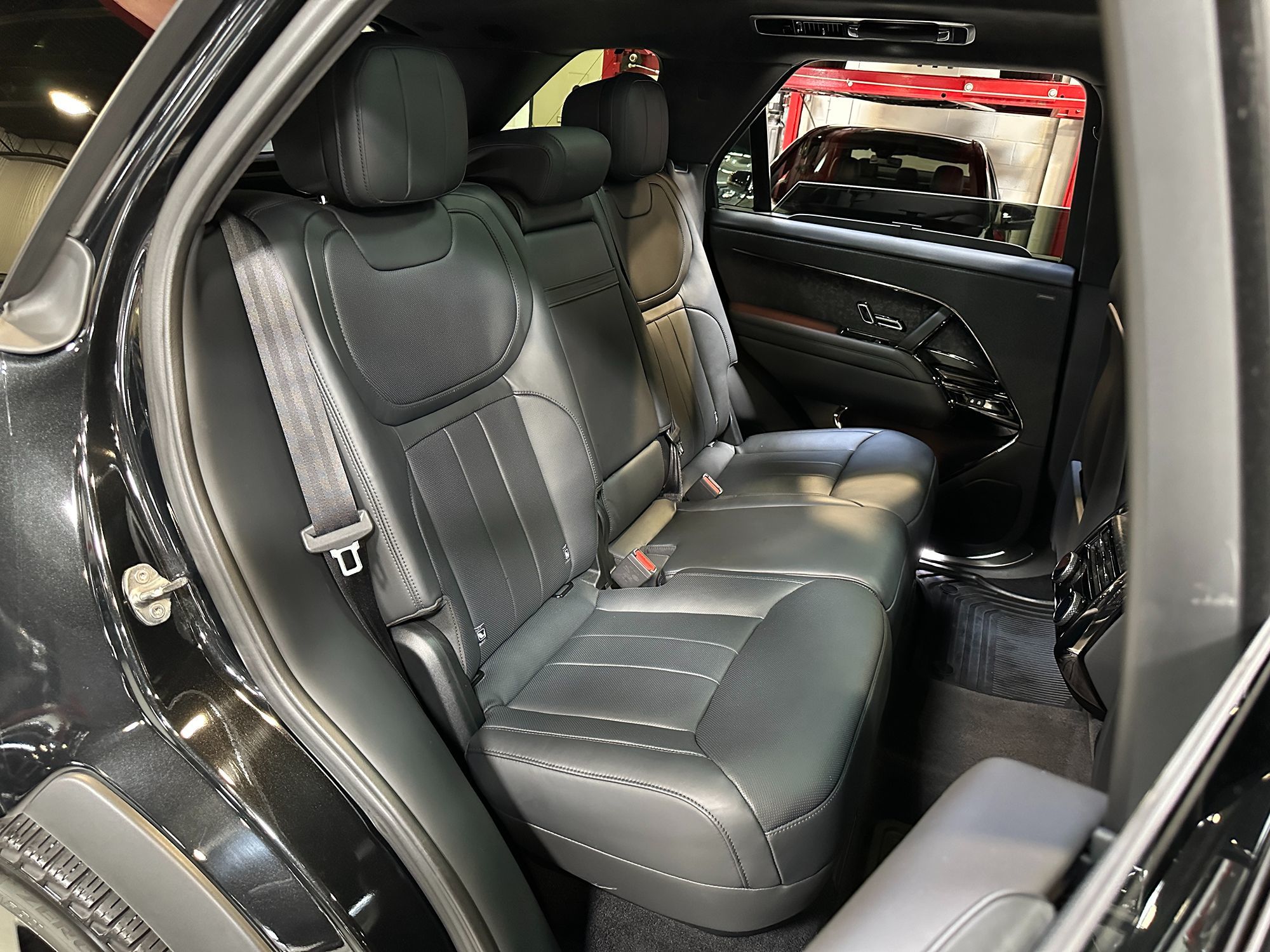 2023 Land Rover Range Rover Sport photo 23
