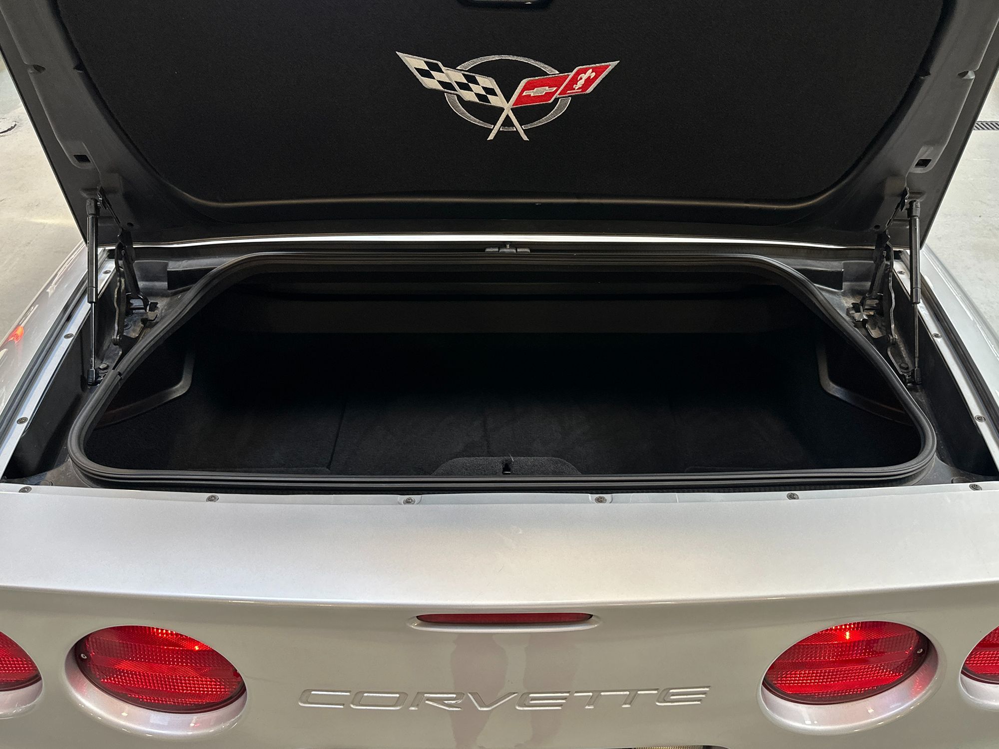 2000 Chevrolet Corvette photo 34