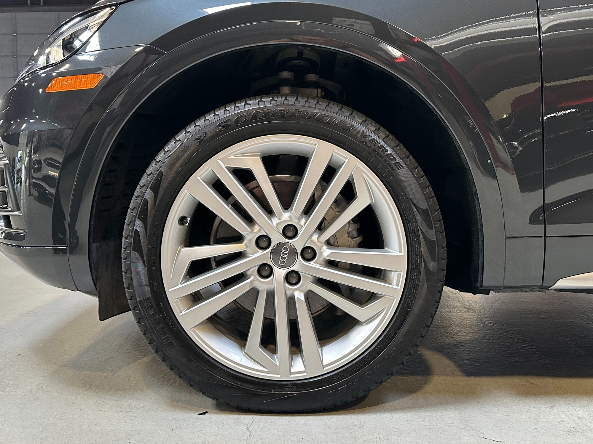 2019 Audi Q5 Premium Plus photo 3