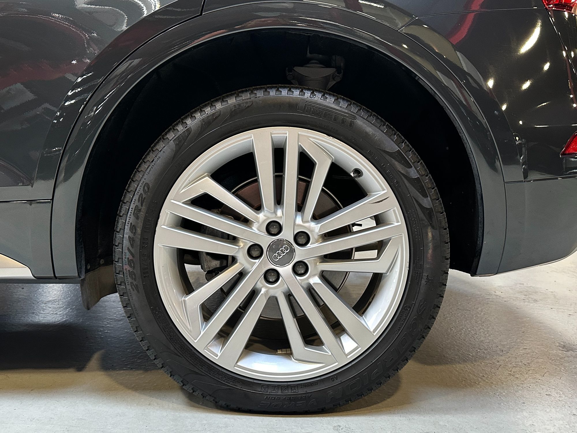 2019 Audi Q5 Premium Plus photo 5