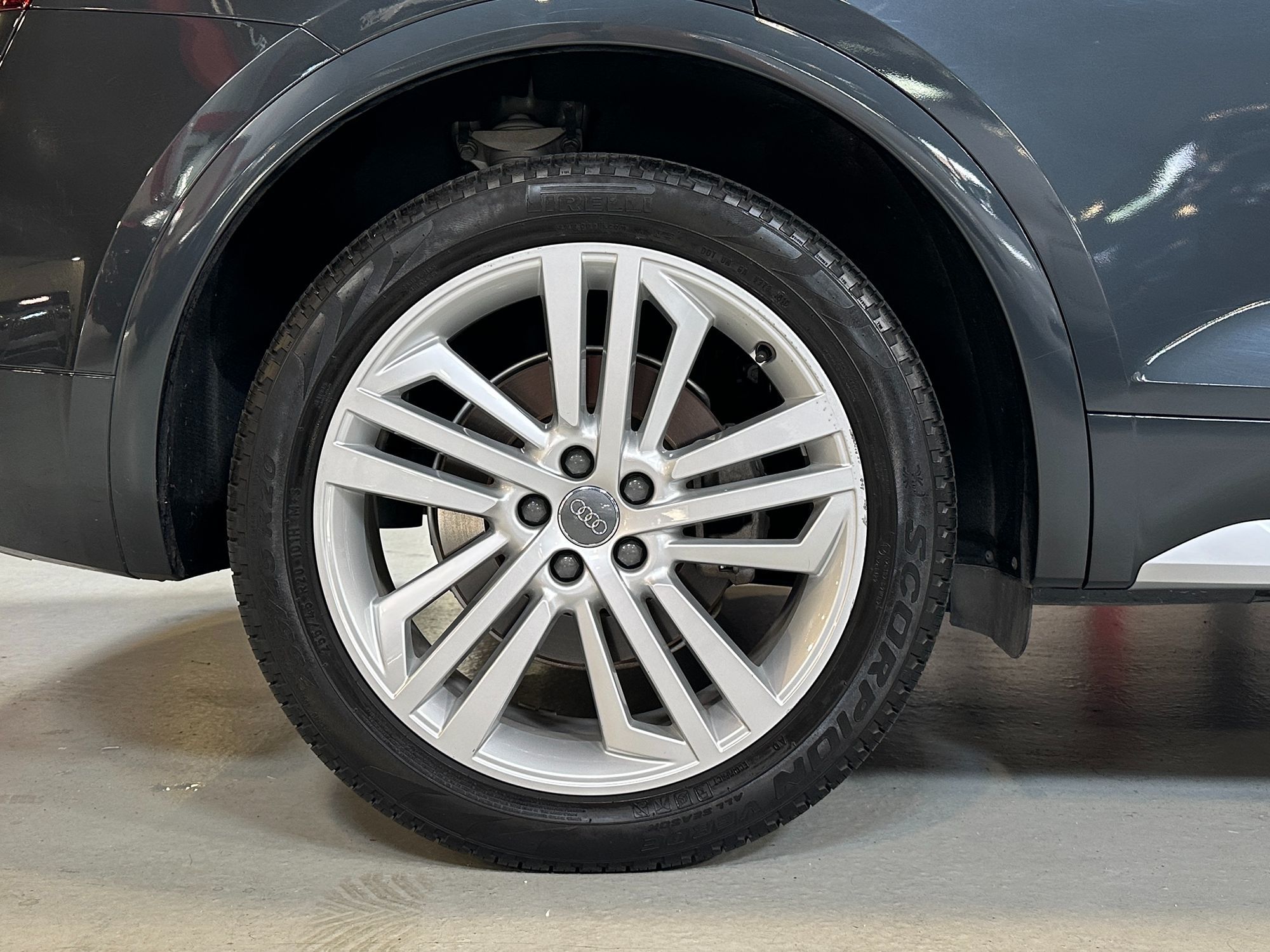 2019 Audi Q5 Premium Plus photo 10