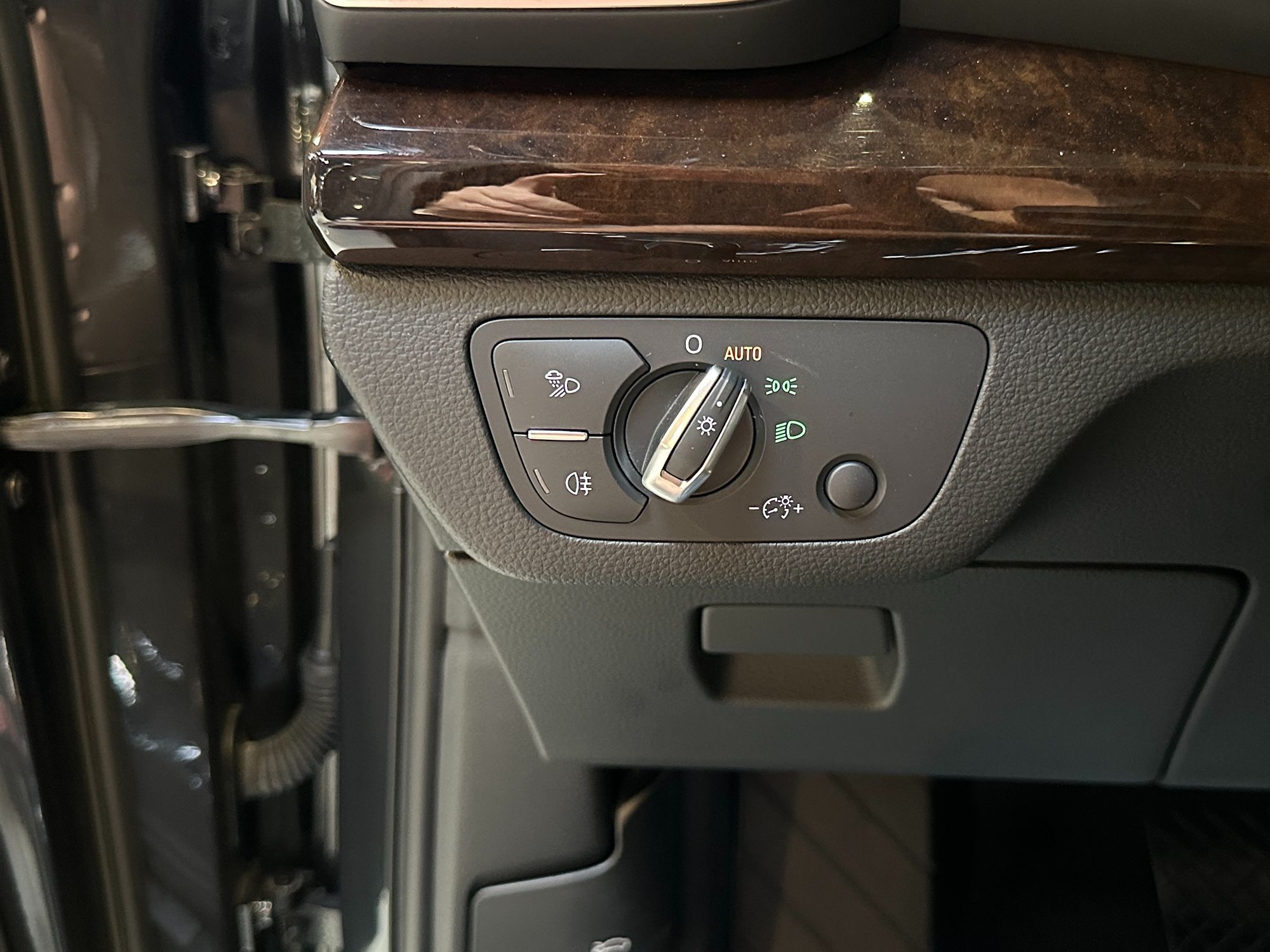 2019 Audi Q5 Premium Plus photo 17
