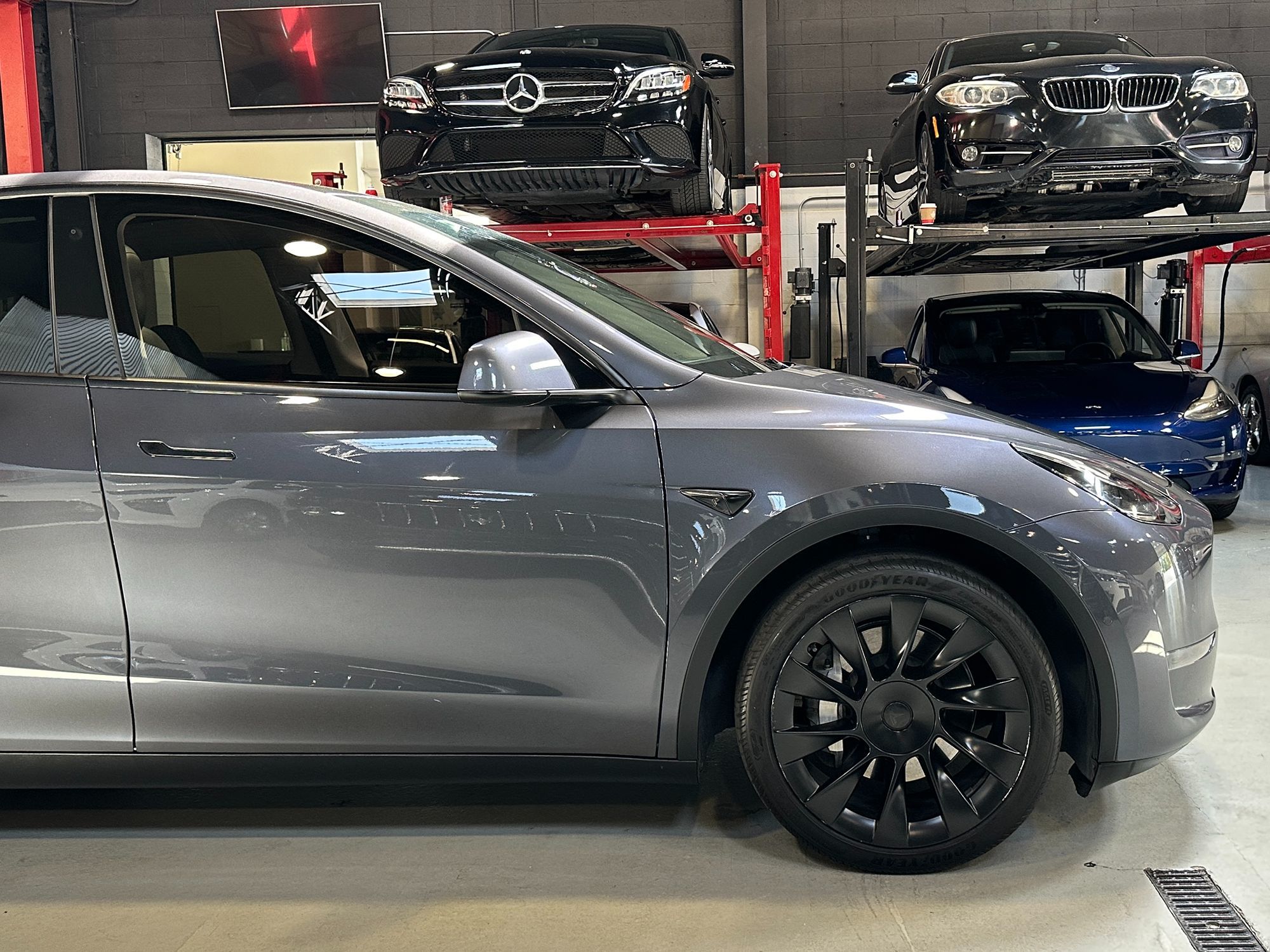 2021 Tesla Model Y Long Range photo 11