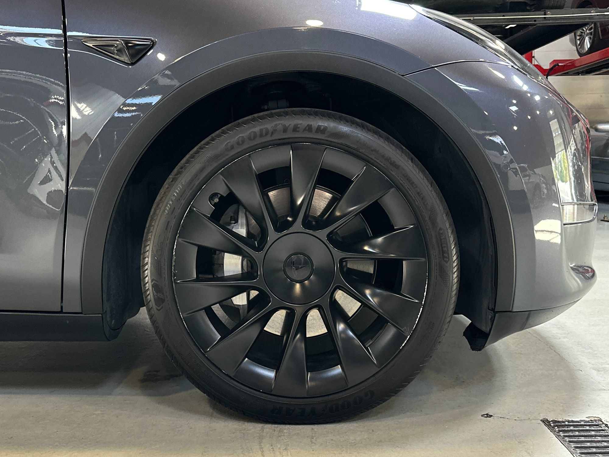 2021 Tesla Model Y Long Range photo 12
