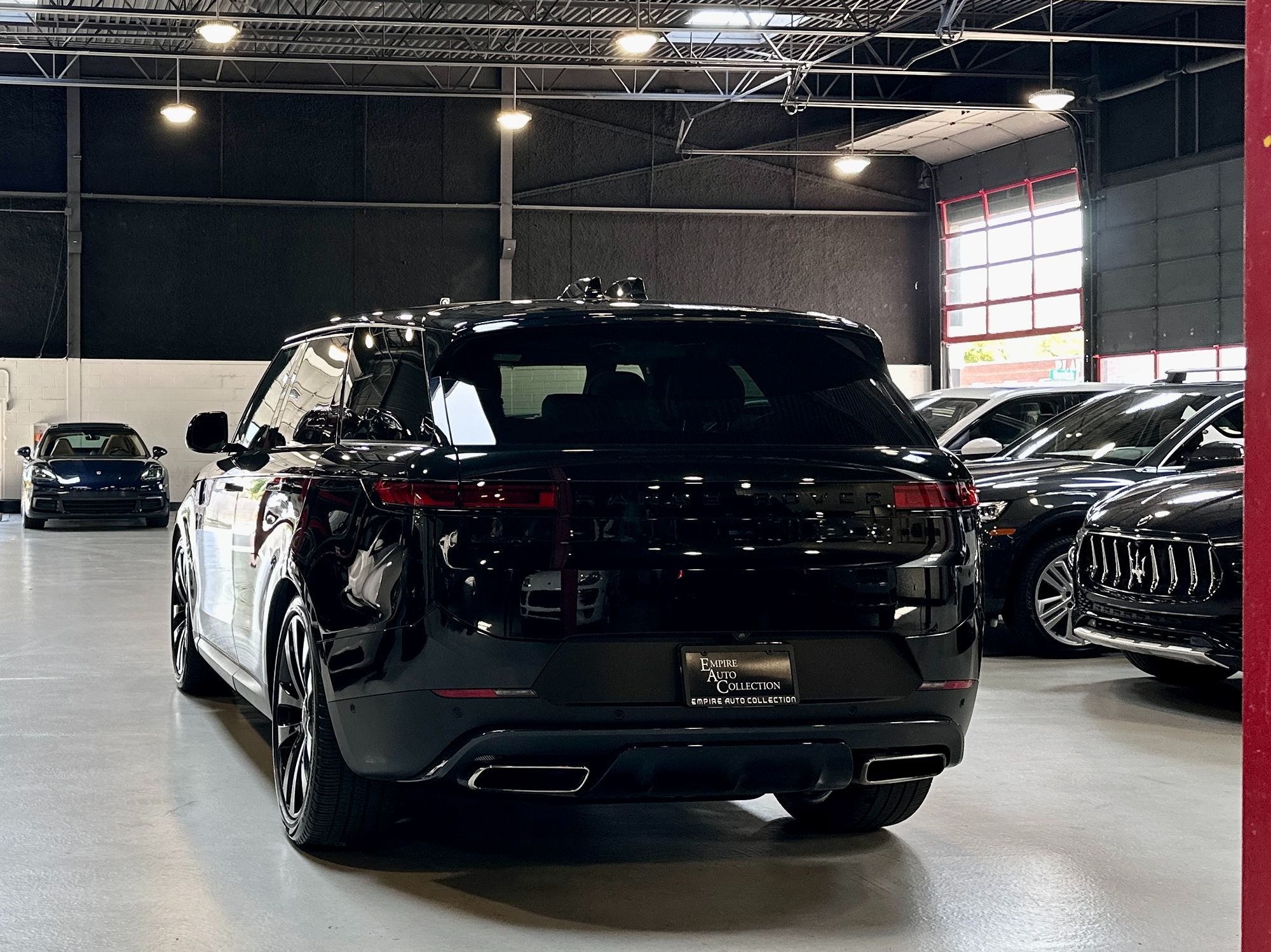 2024 Land Rover Range Rover Sport SE photo 6