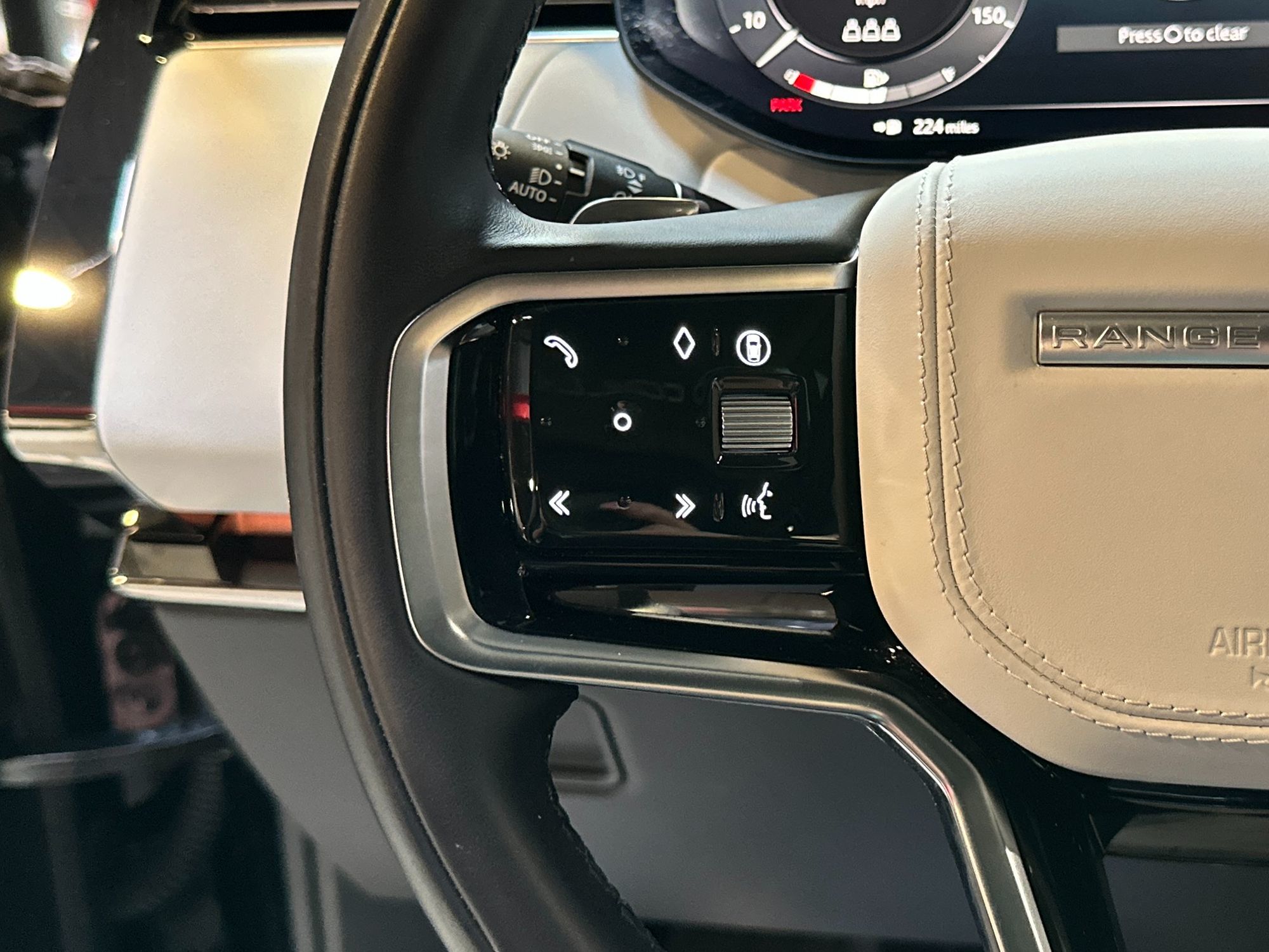 2024 Land Rover Range Rover Sport SE photo 20