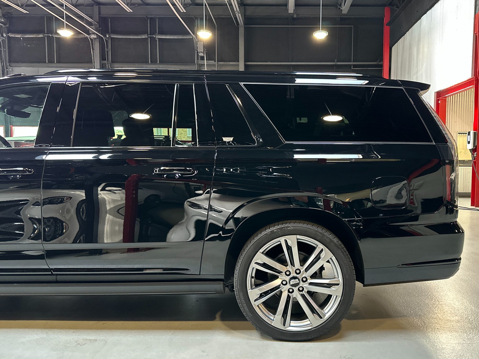 2025 Cadillac Escalade ESV Sport photo 2