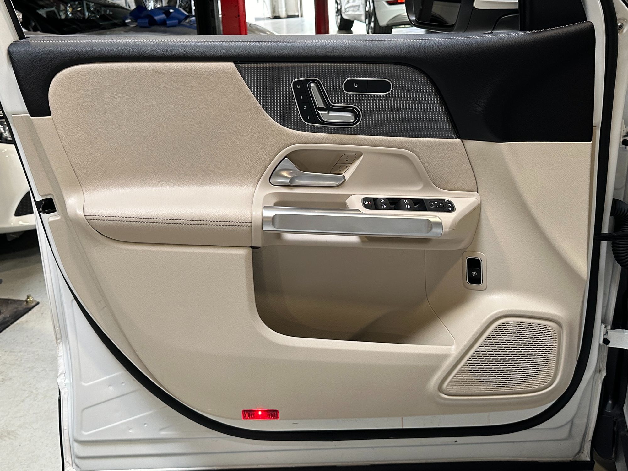 2021 Mercedes Benz GLB 250 4MATIC photo 14