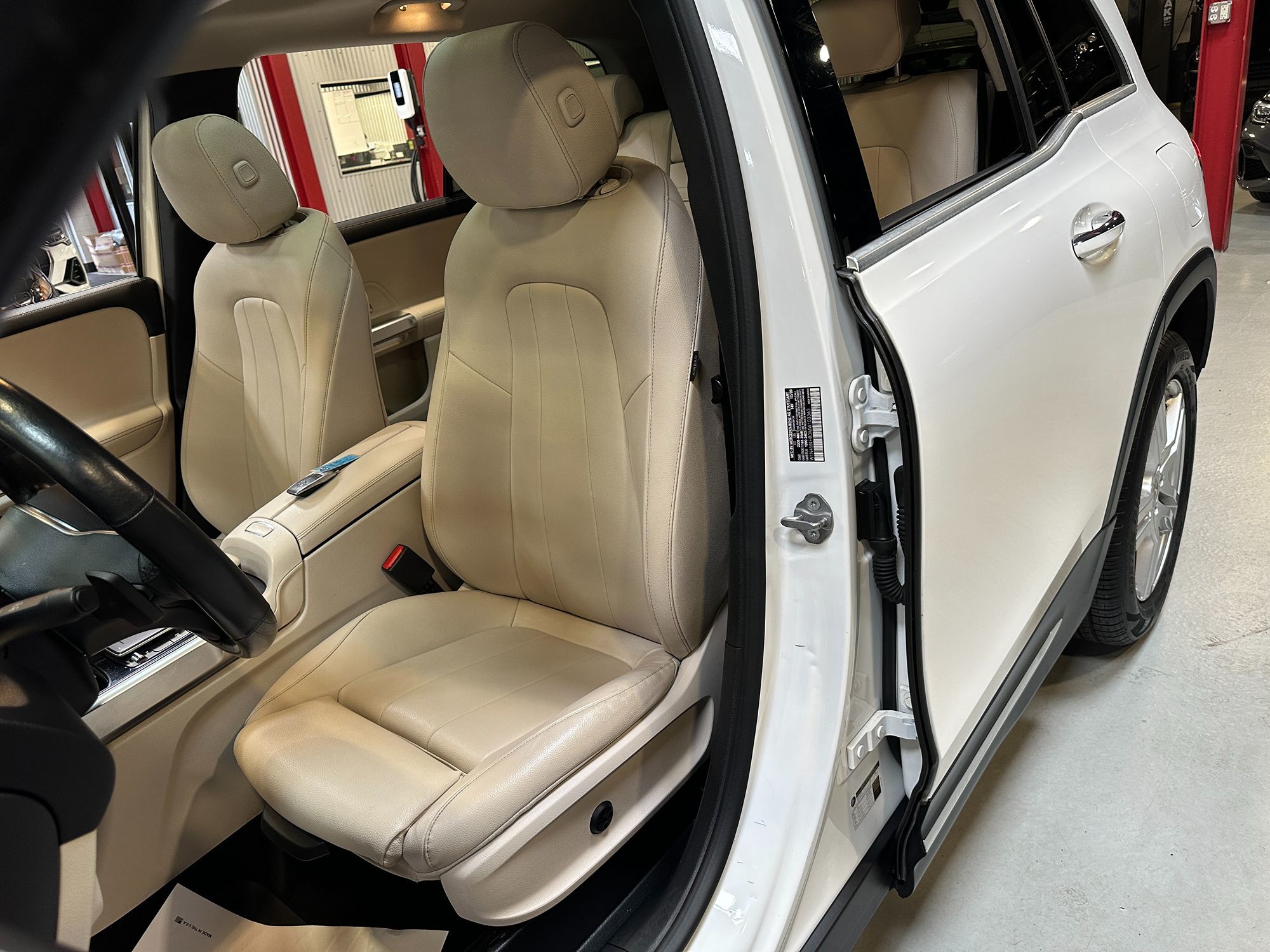 2021 Mercedes Benz GLB 250 4MATIC photo 15