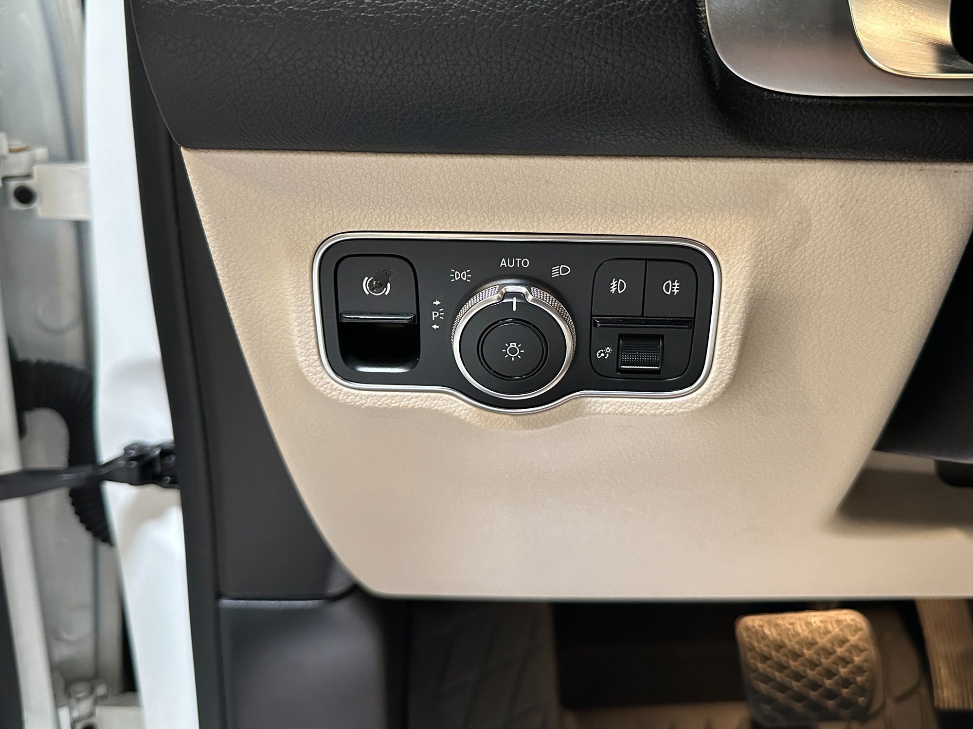 2021 Mercedes Benz GLB 250 4MATIC photo 16