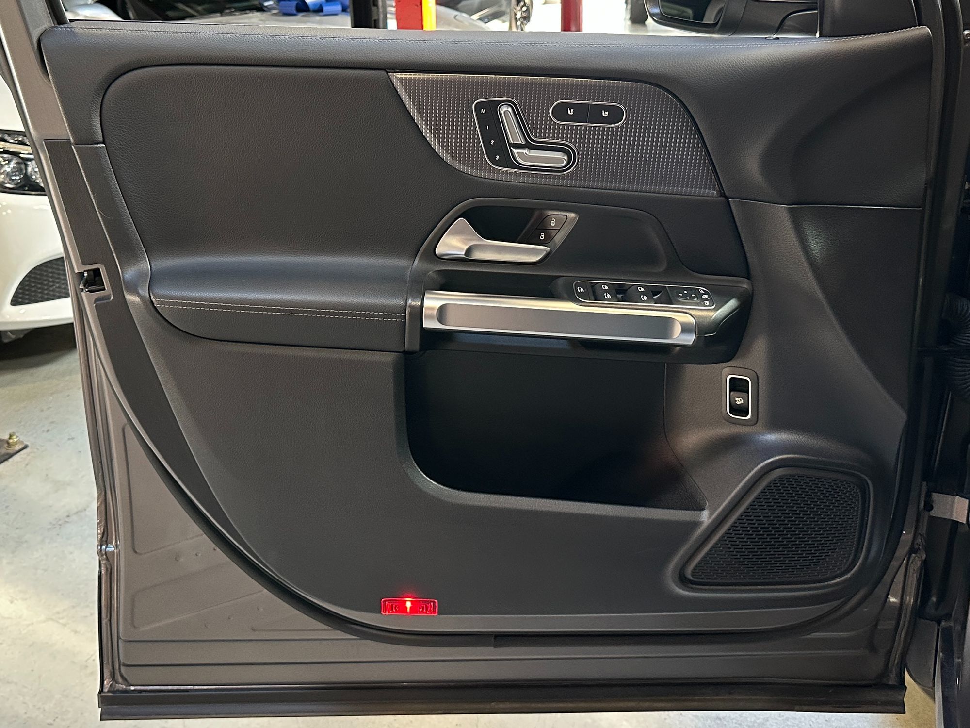 2021 Mercedes Benz GLB 250 4MATIC photo 13