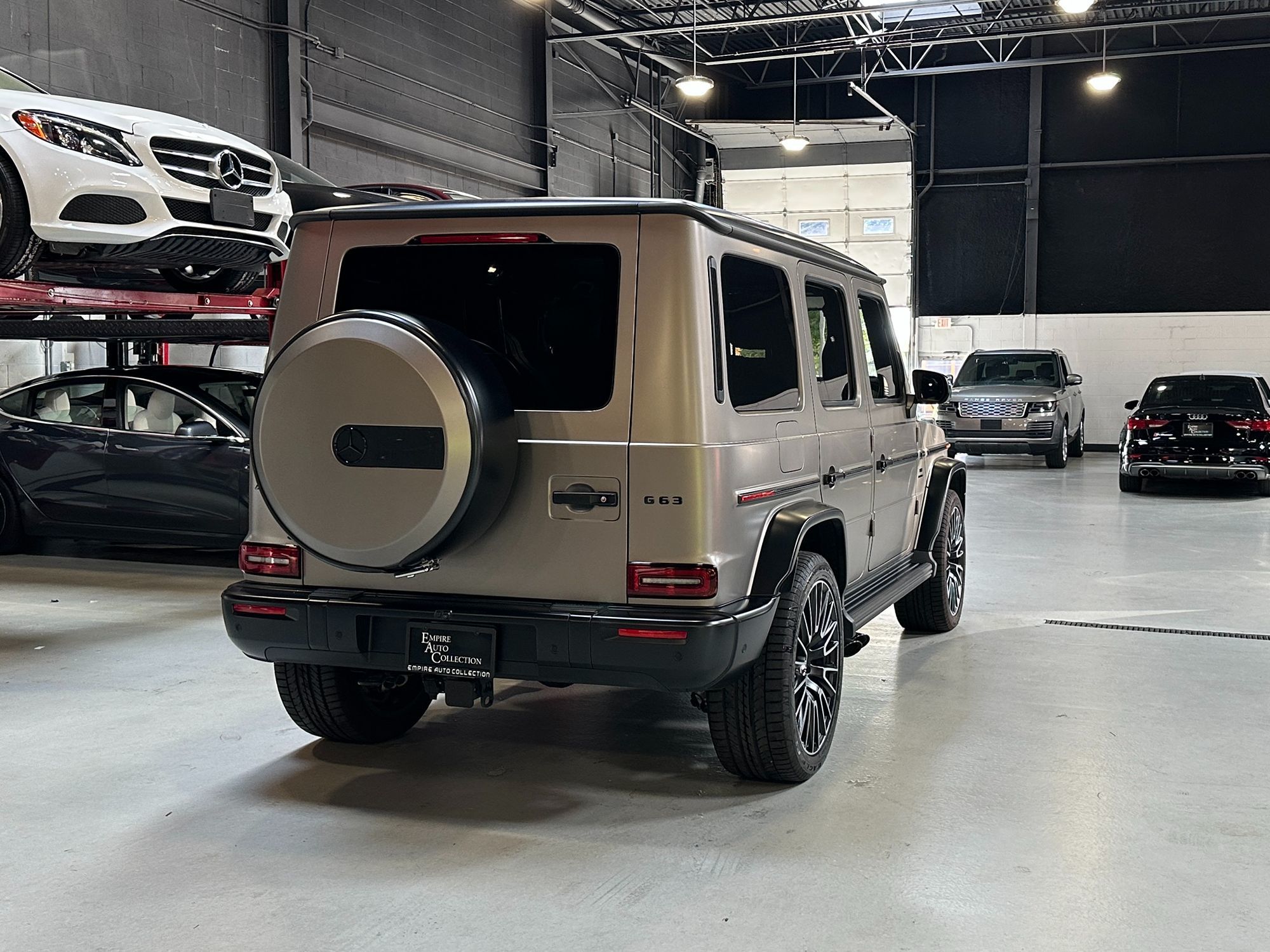 2025 Mercedes Benz G AMG 63 photo 6