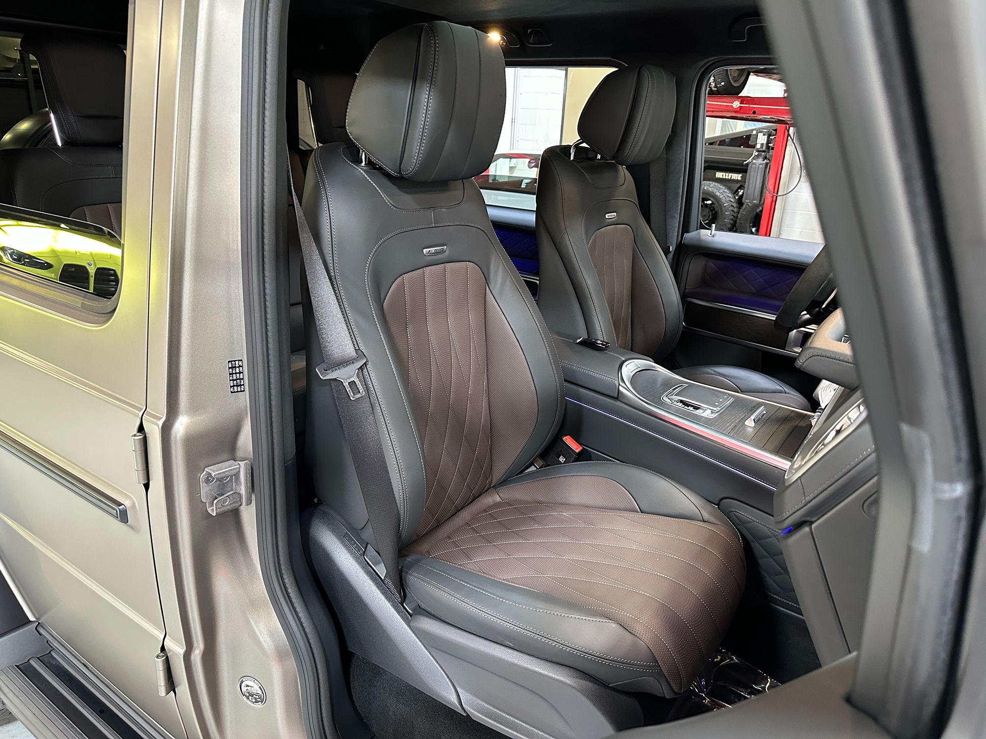 2025 Mercedes Benz G AMG 63 photo 27