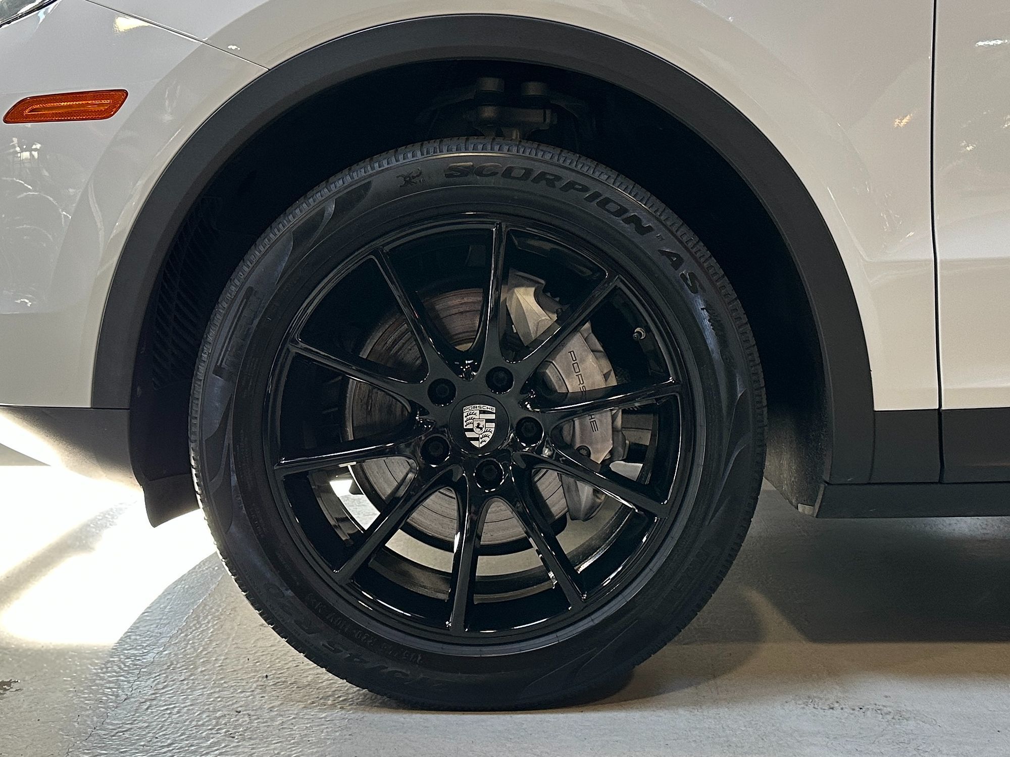 2019 Porsche Cayenne photo 3