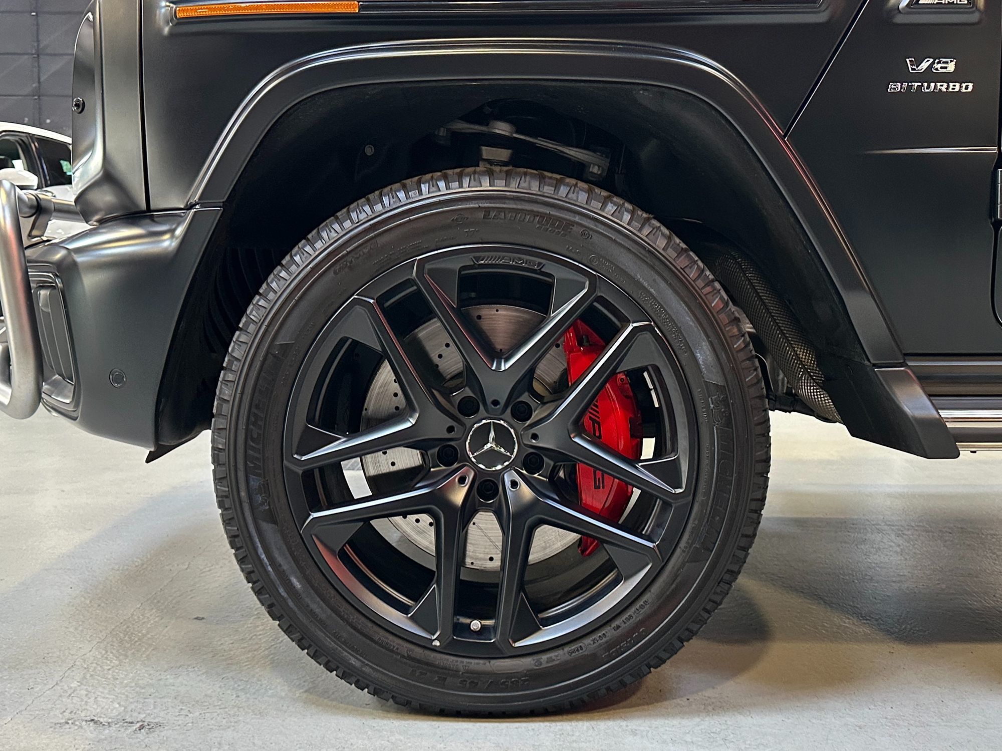 2025 Mercedes Benz G AMG 63 photo 2